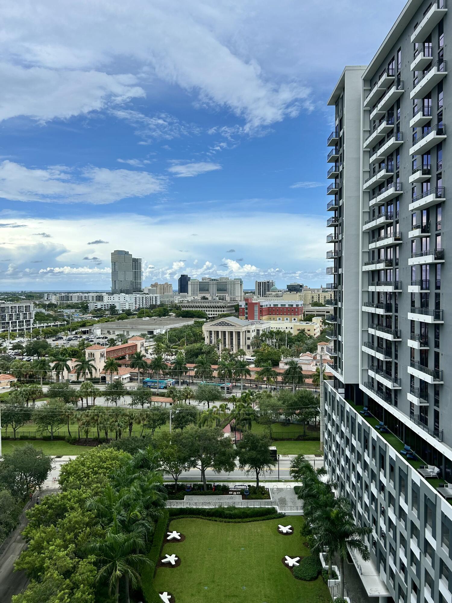 Foto de propiedad en 300 S Australian Avenue 1204, West Palm Beach, FL 33401 West Palm Beach con MLS# 