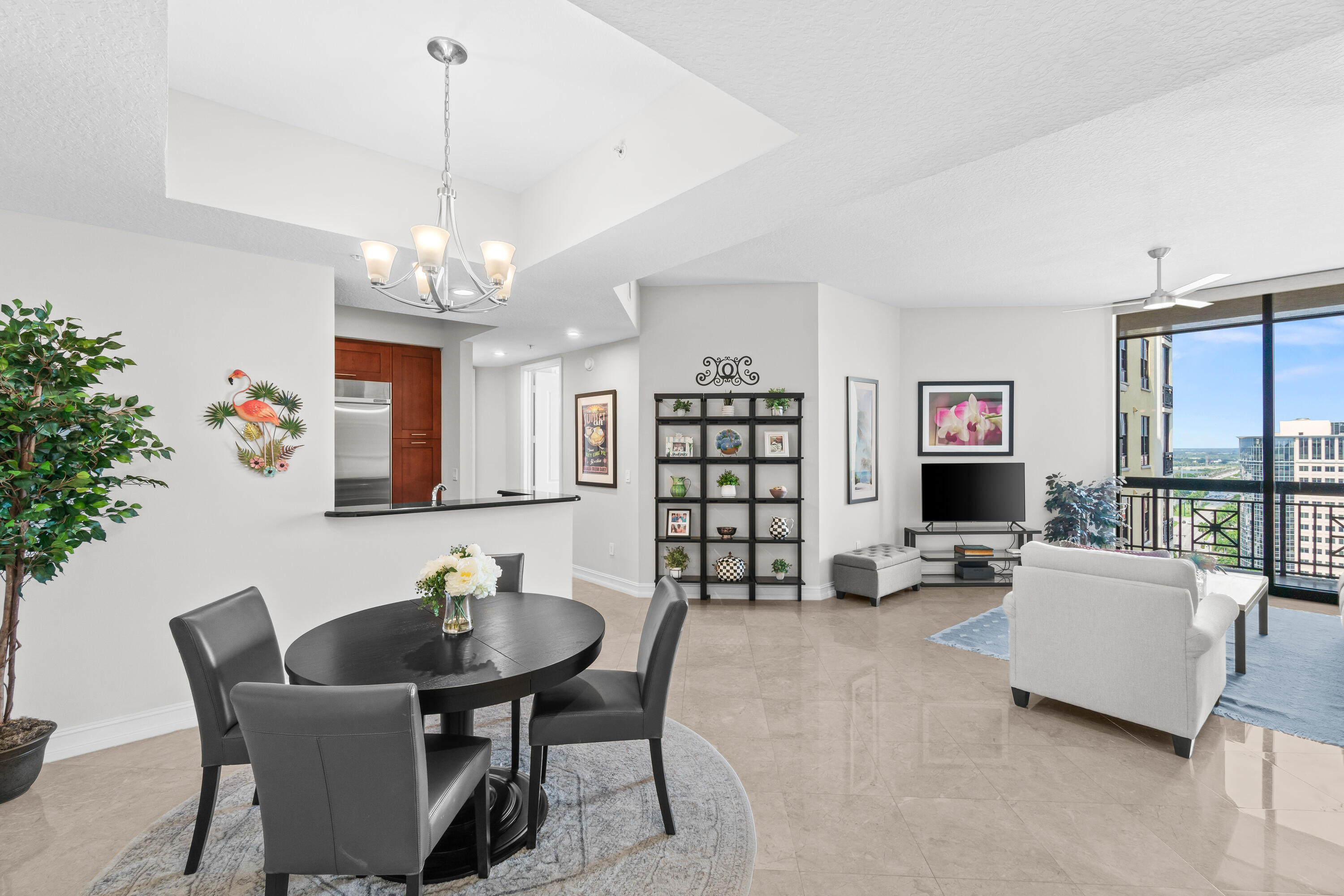 Foto de propiedad en 701 S OLIVE Avenue 1817, West Palm Beach, FL 33401 West Palm Beach con MLS# 