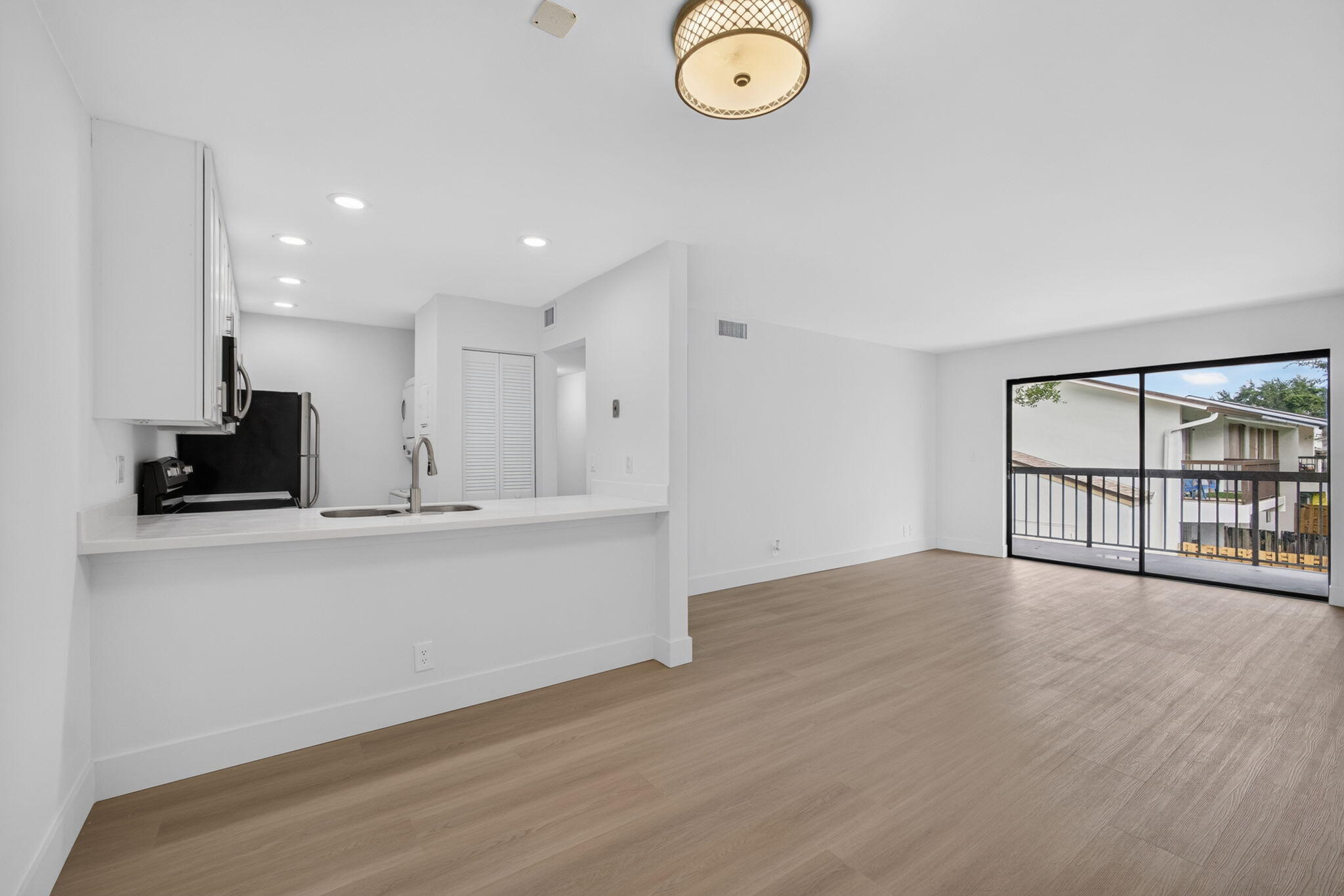 Foto de propiedad en 3404 Gardens E Drive 21B, Palm Beach Gardens, FL 33410 Palm Beach Gardens con MLS# 