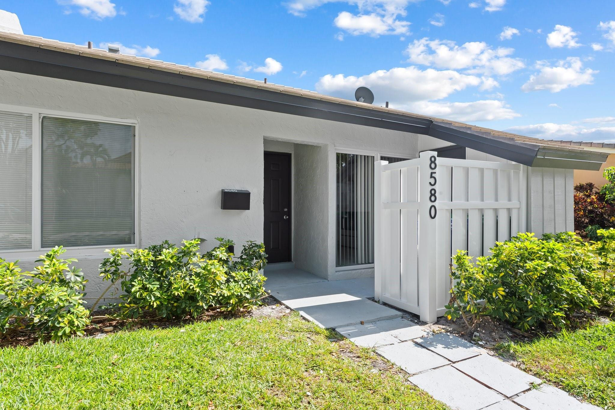 En Renta 8580 NW 32nd Street, Coral Springs, FL 33065, Coral Springs, FL 33065