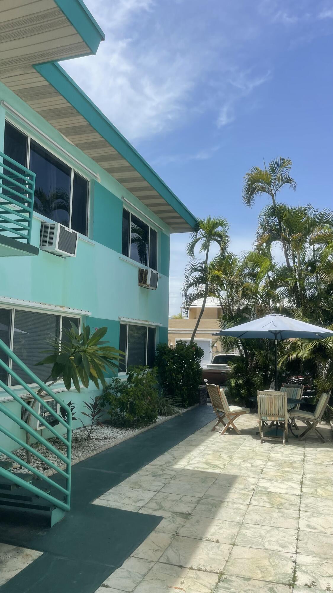 Foto de propiedad en 314 ELM Street 1, Hollywood, FL 33019 Hollywood con MLS# 