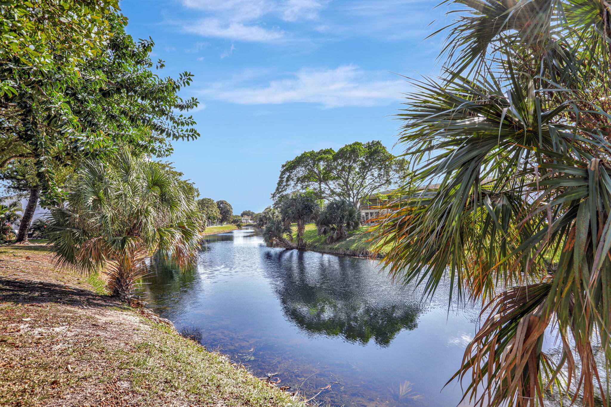 Foto de propiedad en 86 LYNDHURST D 86, Deerfield Beach, FL 33442 Deerfield Beach con MLS# 