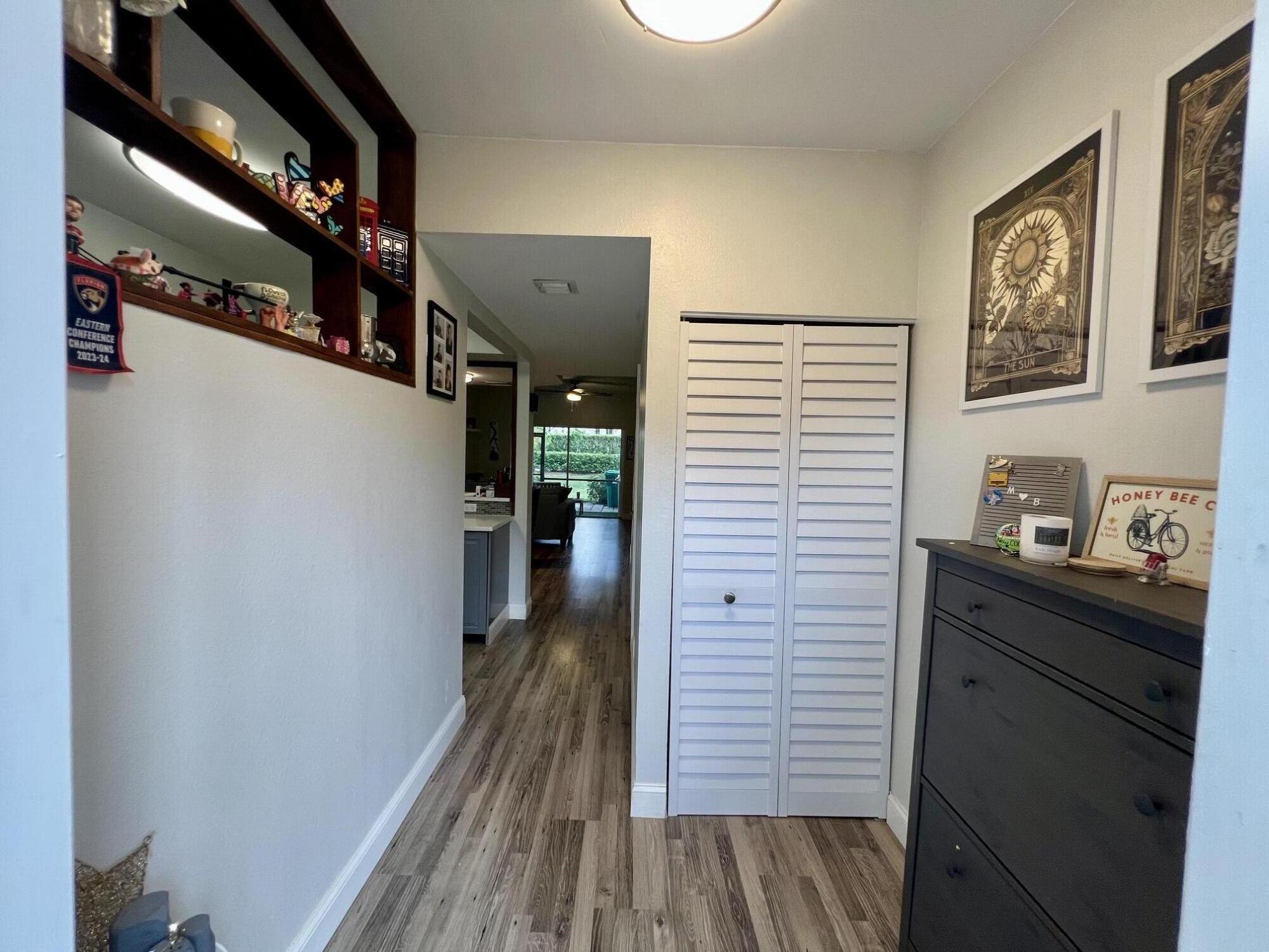 Foto de propiedad en 7844 Dixie Beach Circle, Tamarac, FL 33321 Tamarac con MLS# 