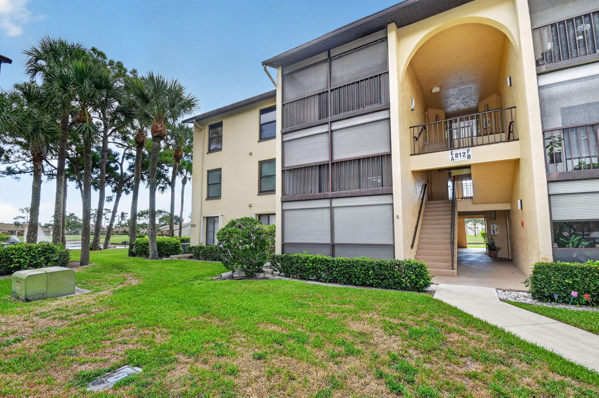 Foto de propiedad en 812 SKY PINE Way A3, Greenacres, FL 33415 Greenacres con MLS# 