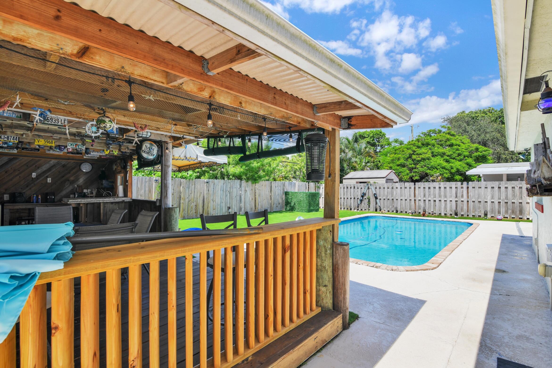 Foto de propiedad en 5221 NE 16TH Avenue, Pompano Beach, FL 33064 Pompano Beach con MLS# 