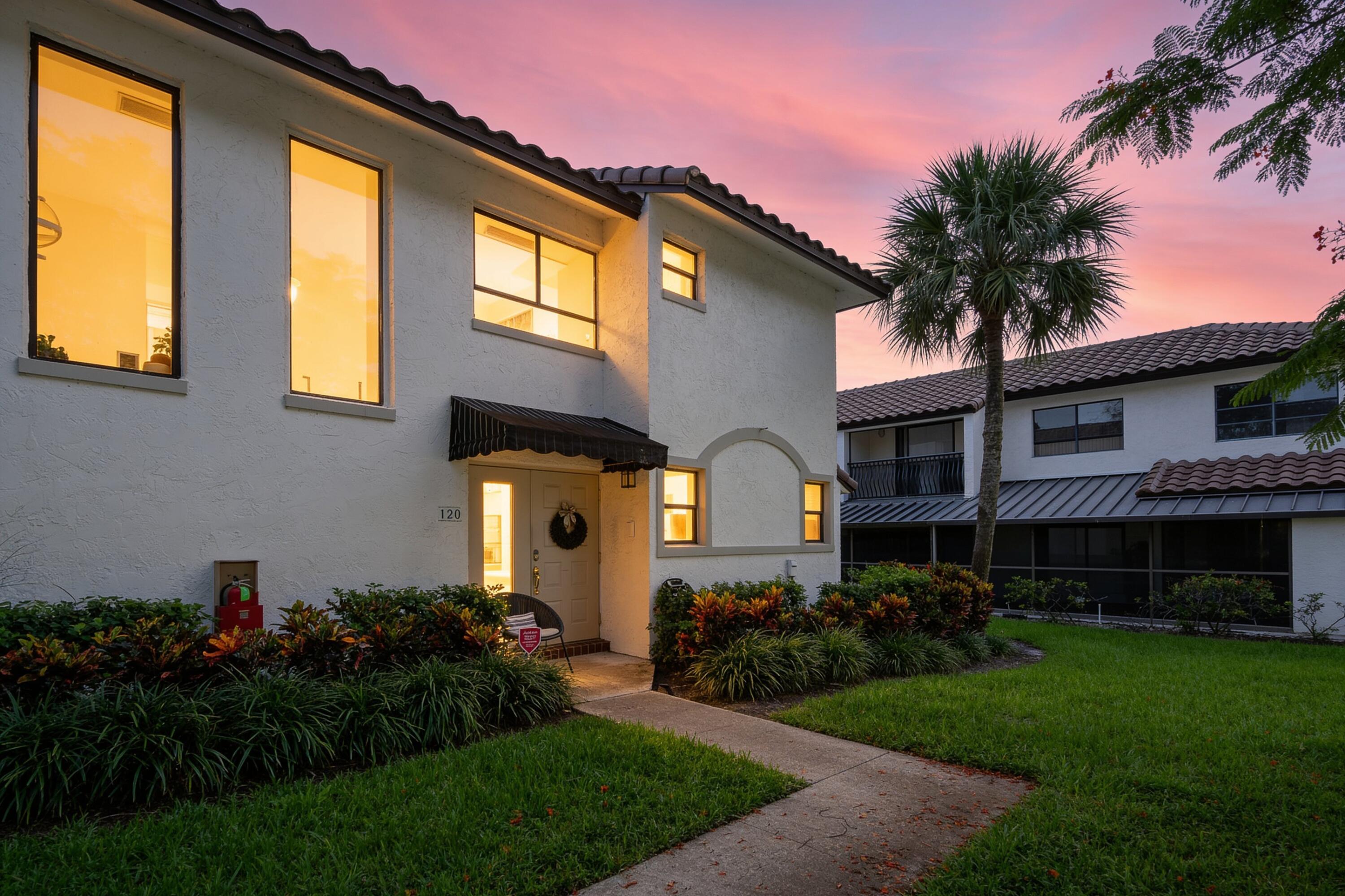 Foto de propiedad en 7200 NW 2nd Avenue 120, Boca Raton, FL 33487 Boca Raton con MLS# 