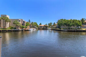 Foto de propiedad en 6 Royal Palm Way Unit 111, Boca Raton, FL 33432 Boca Raton con MLS# 