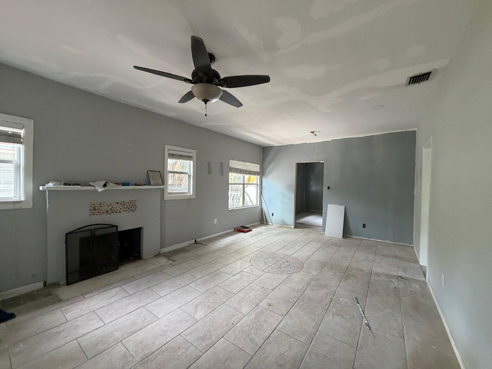 Foto de propiedad en 631 37TH Street 631, West Palm Beach, FL 33407 West Palm Beach con MLS# 