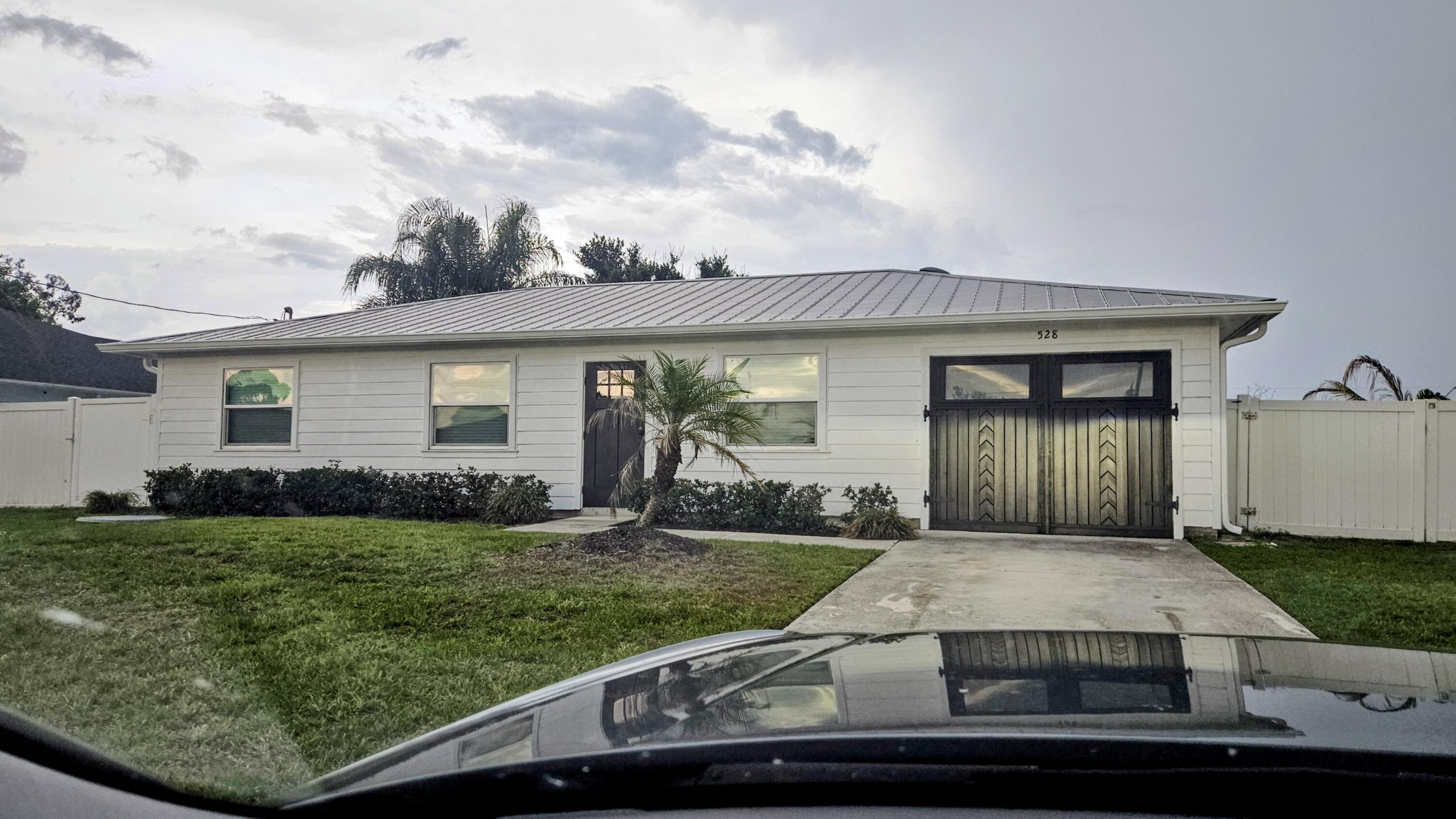 En Venta 528 SW RYAN Avenue, Port St. Lucie, FL 34953, Port St. Lucie, FL 34953