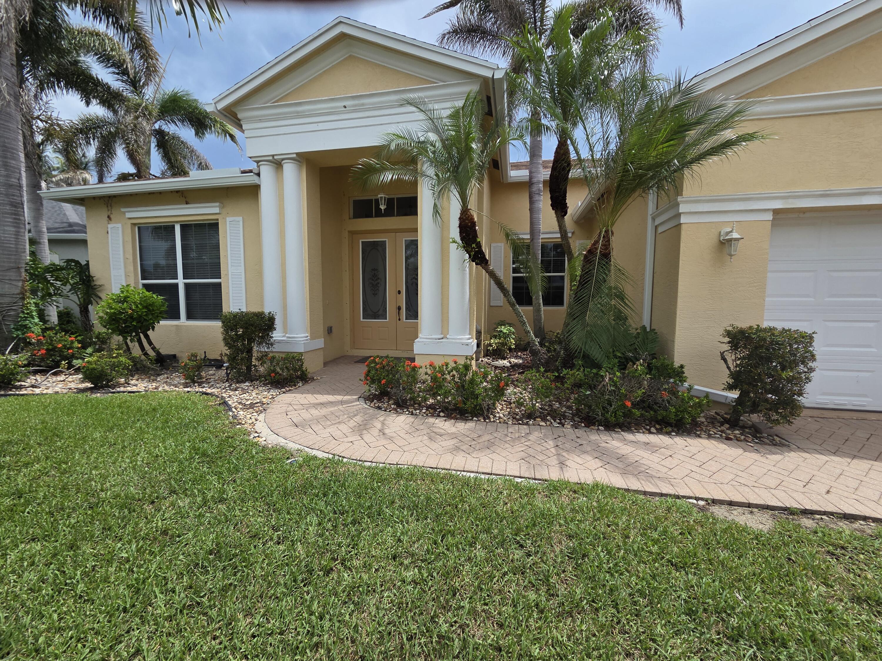 En Venta 521 SW LAKE MANATEE Way, Port St. Lucie, FL 34986, Port St. Lucie, FL 34986