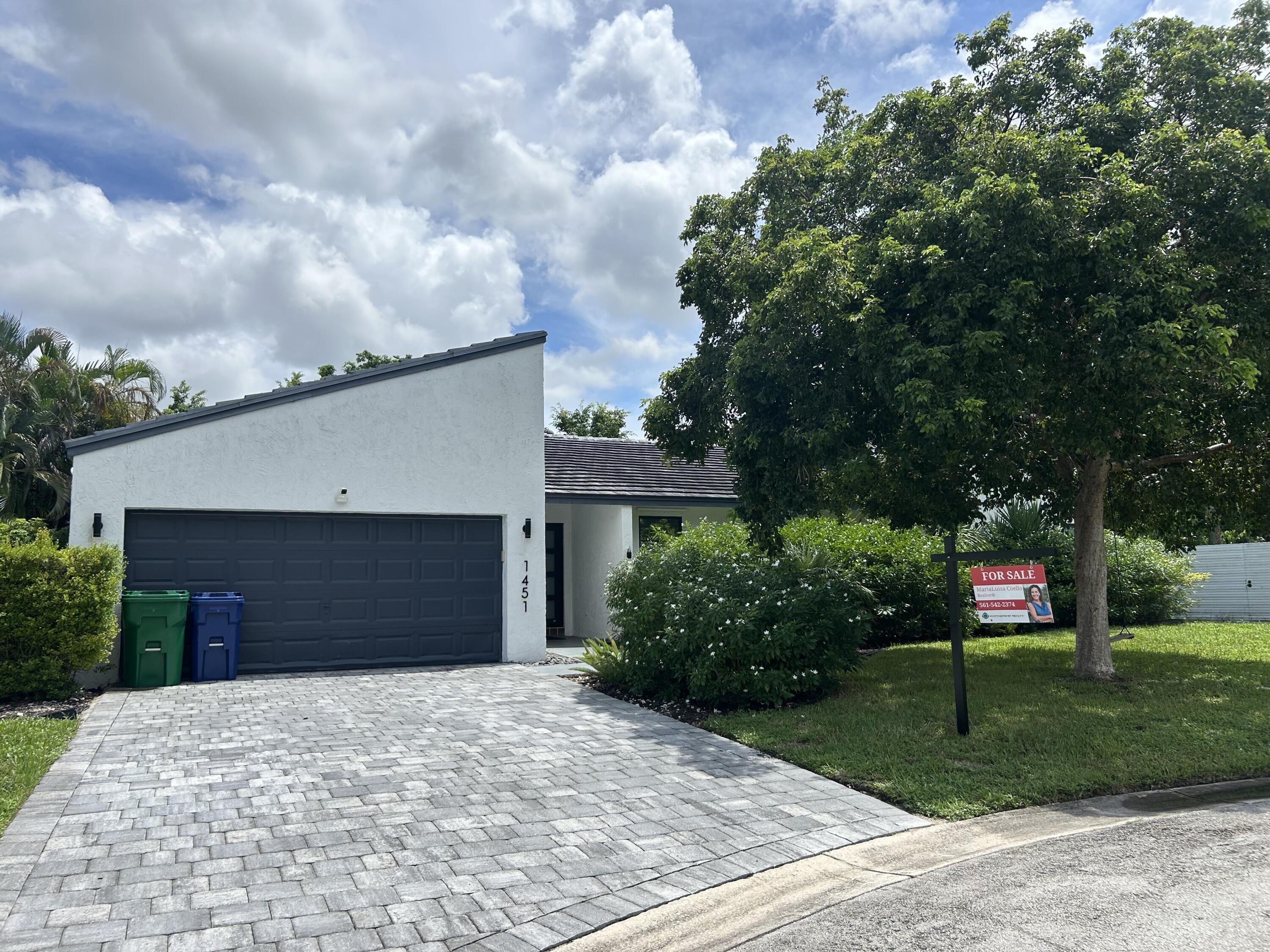 Foto de propiedad en 1451 NW 81st Avenue, Coral Springs, FL 33071 Coral Springs con MLS# 