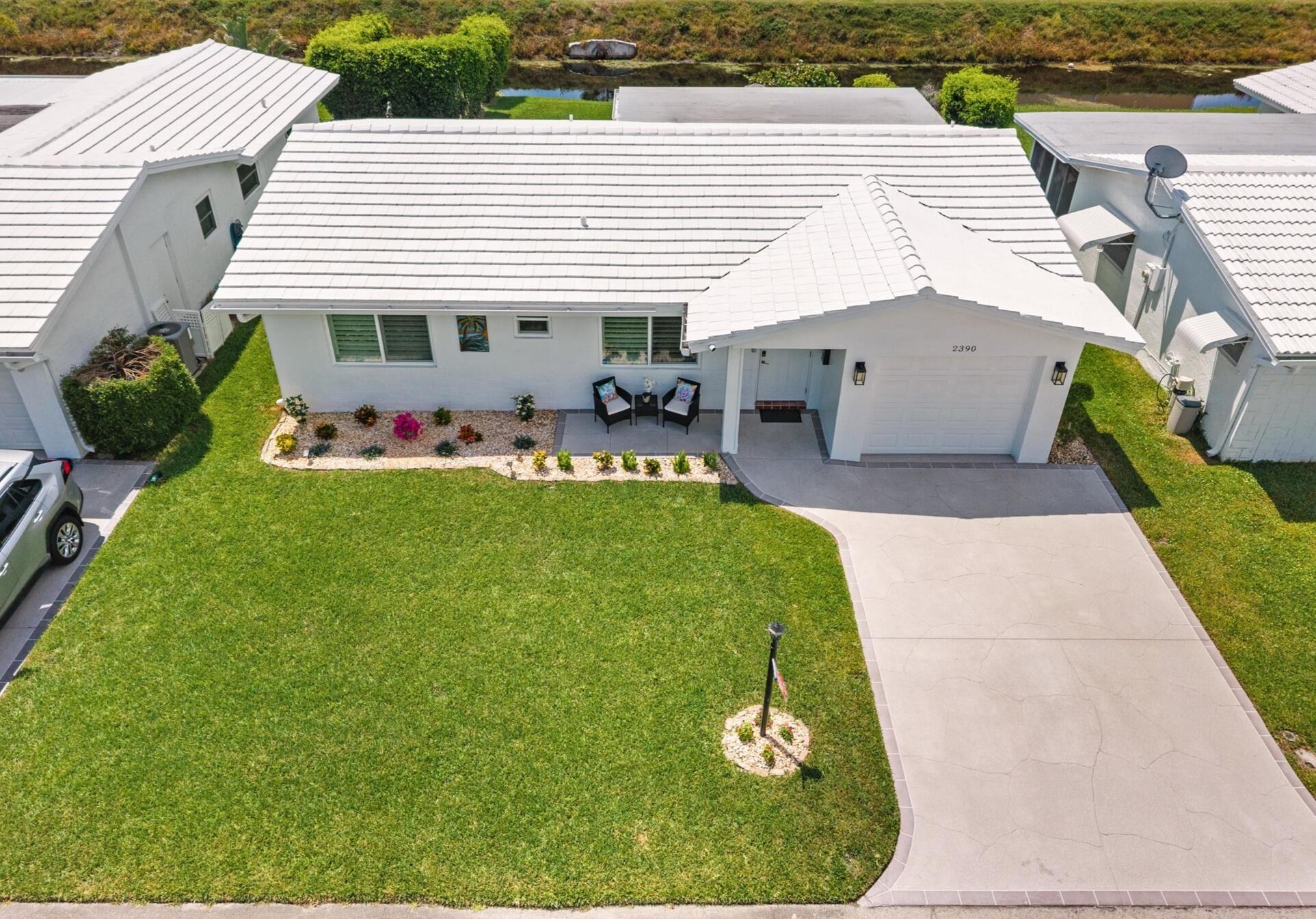 Foto de propiedad en 2390 SW 14th Avenue, Boynton Beach, FL 33426 Boynton Beach con MLS# 