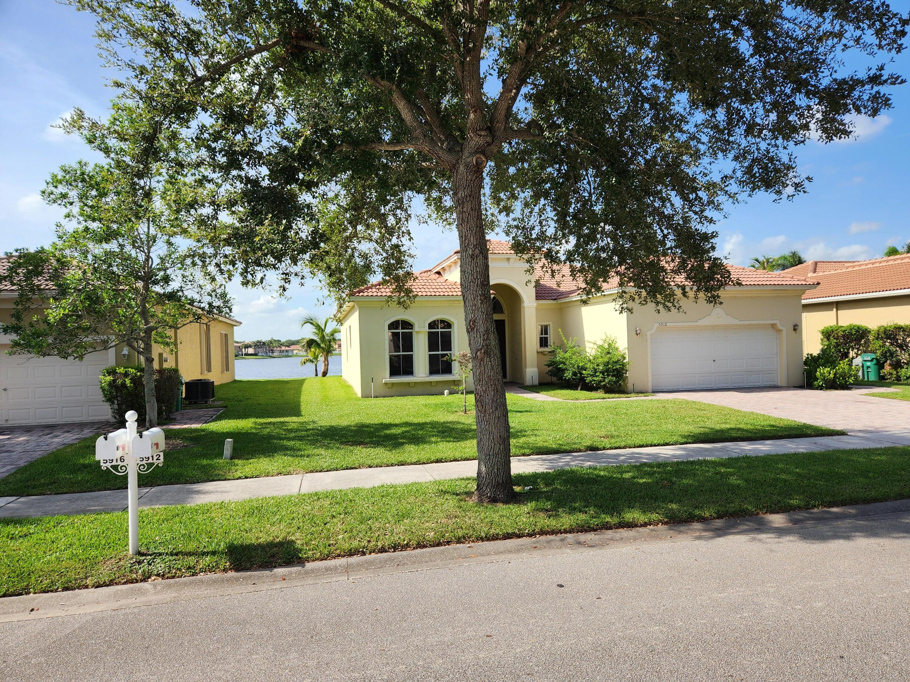 En Venta 5912 Spanish River Road, Fort Pierce, FL 34951, Fort Pierce, FL 34951