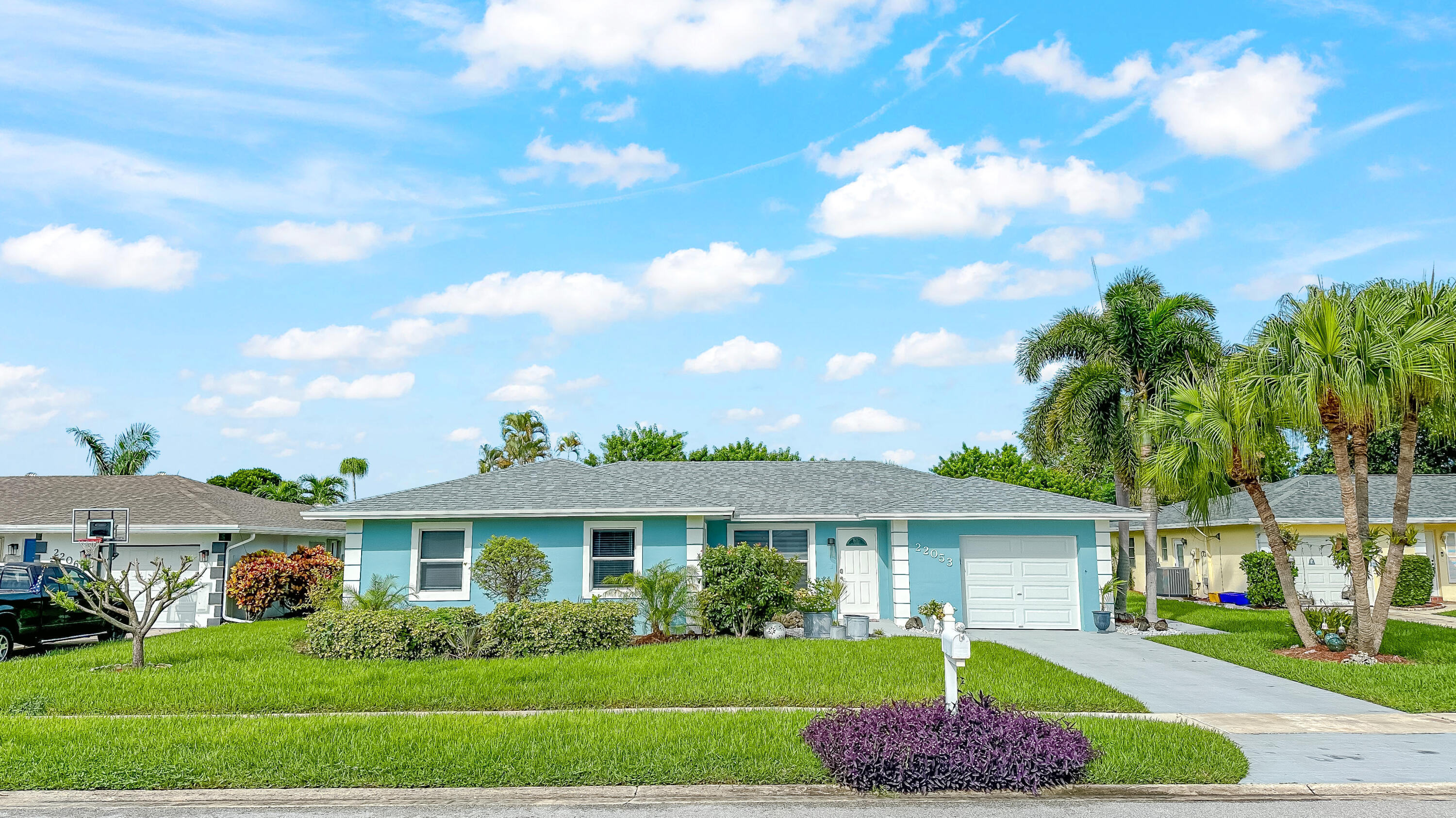 Foto de propiedad en 22053 Flanders Court, Boca Raton, FL 33428 Boca Raton con MLS# 