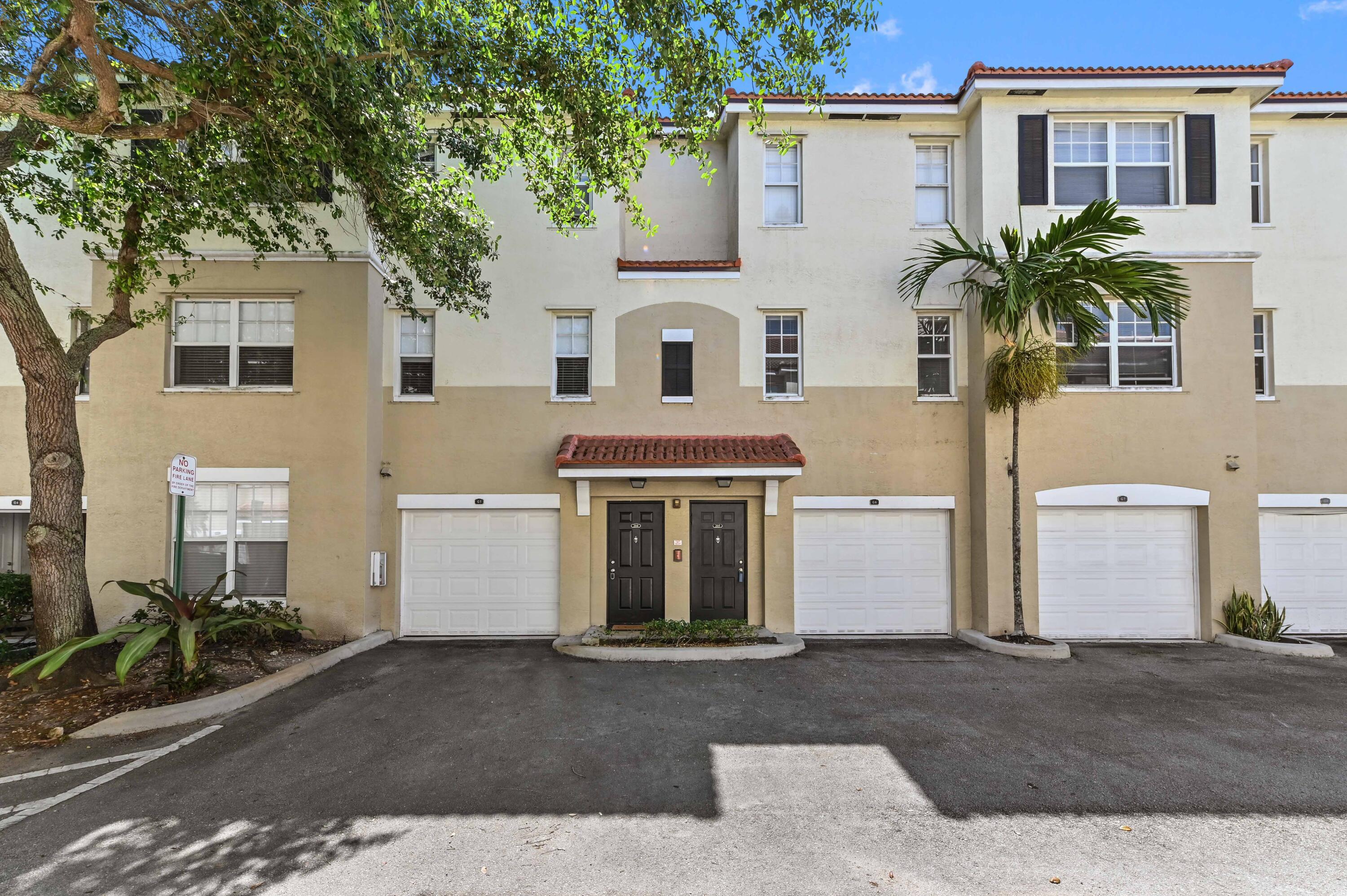 Foto de propiedad en 6020 W Sample Road 204, Coral Springs, FL 33067 Coral Springs con MLS# 