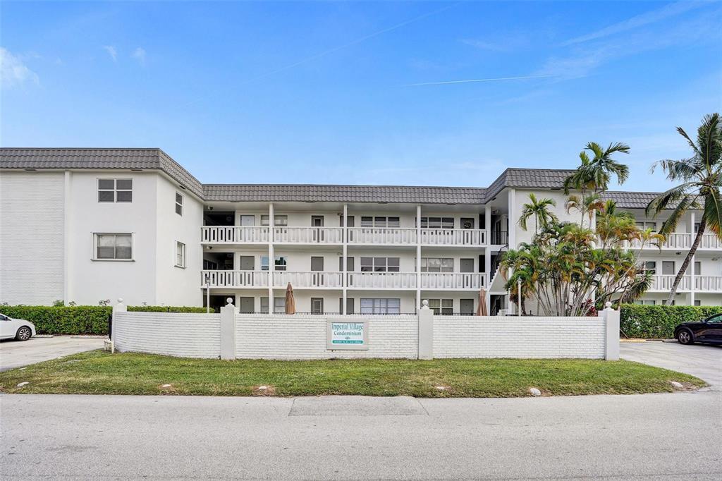 Foto de propiedad en 6200 NE 22ND Way 312, Fort Lauderdale, FL 33308 Fort Lauderdale con MLS# 