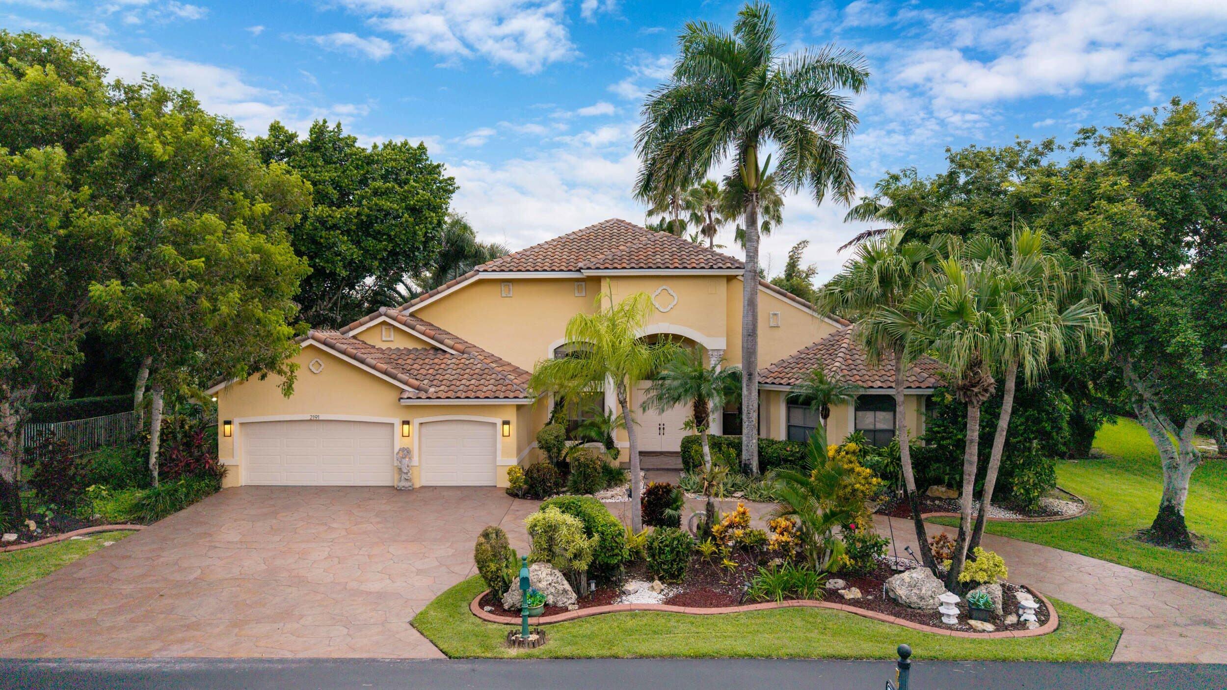 Foto de propiedad en 2191 SW 131st Terrace, Davie, FL 33325 Davie con MLS# 