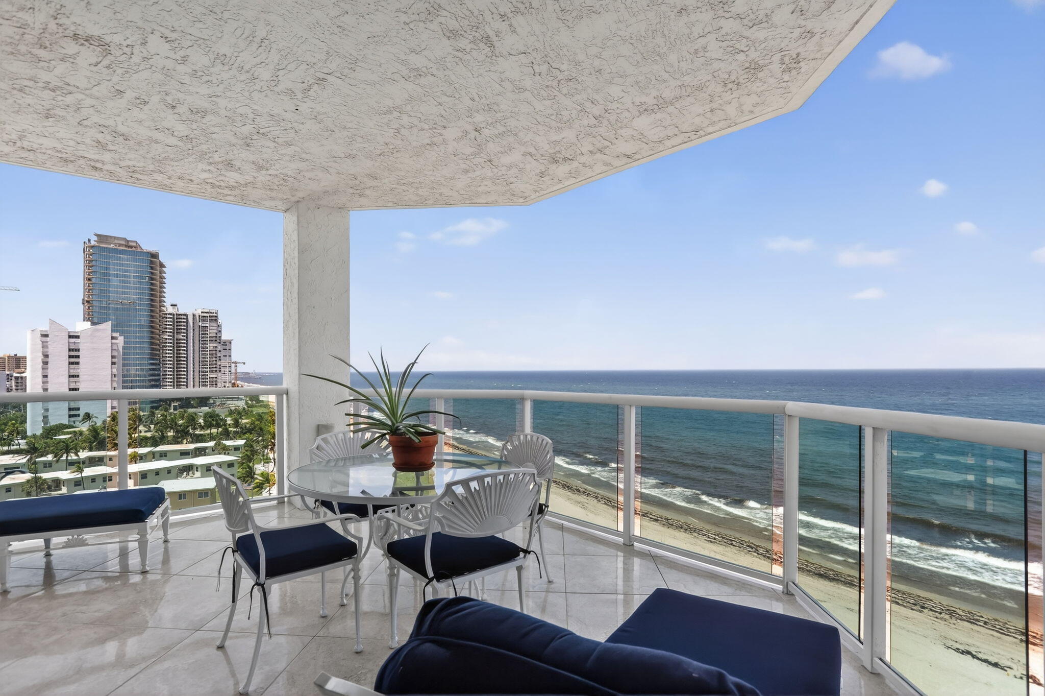 Foto de propiedad en 1430 S OCEAN Boulevard 10-A, Lauderdale-By-The-Sea, FL 33062 Lauderdale-By-The-Sea con MLS# 