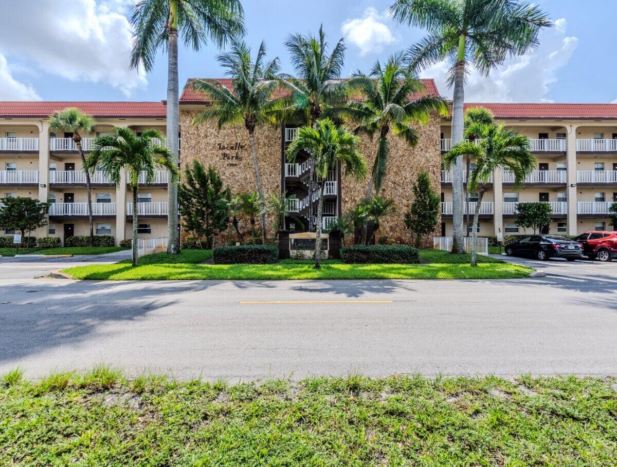 Foto de propiedad en 1700 NW 58th Terrace 2B, Sunrise, FL Sunrise con MLS# 