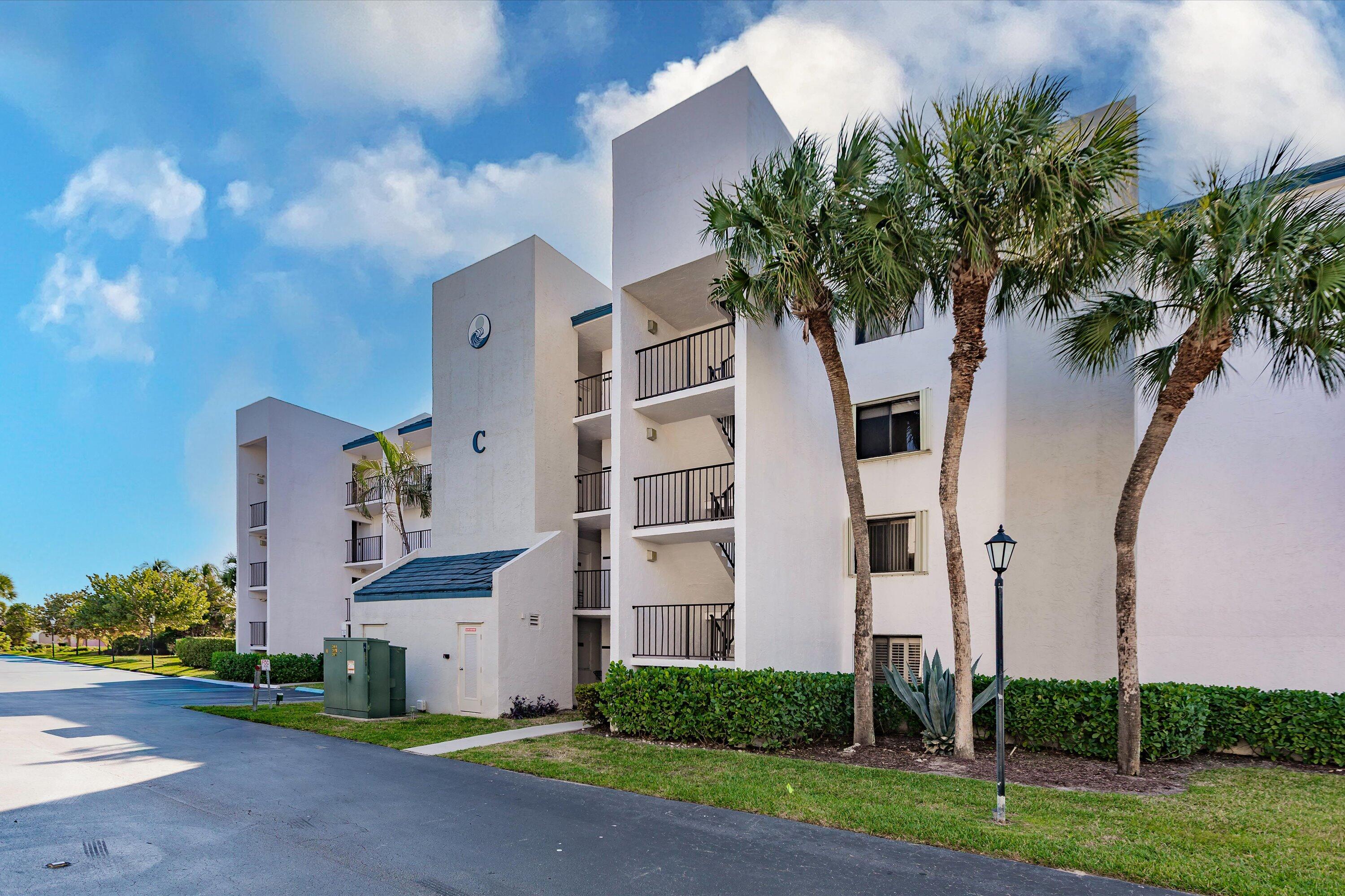 Foto de propiedad en 1605 S US HIGHWAY 1 C104, Jupiter, FL 33477 Jupiter con MLS# 
