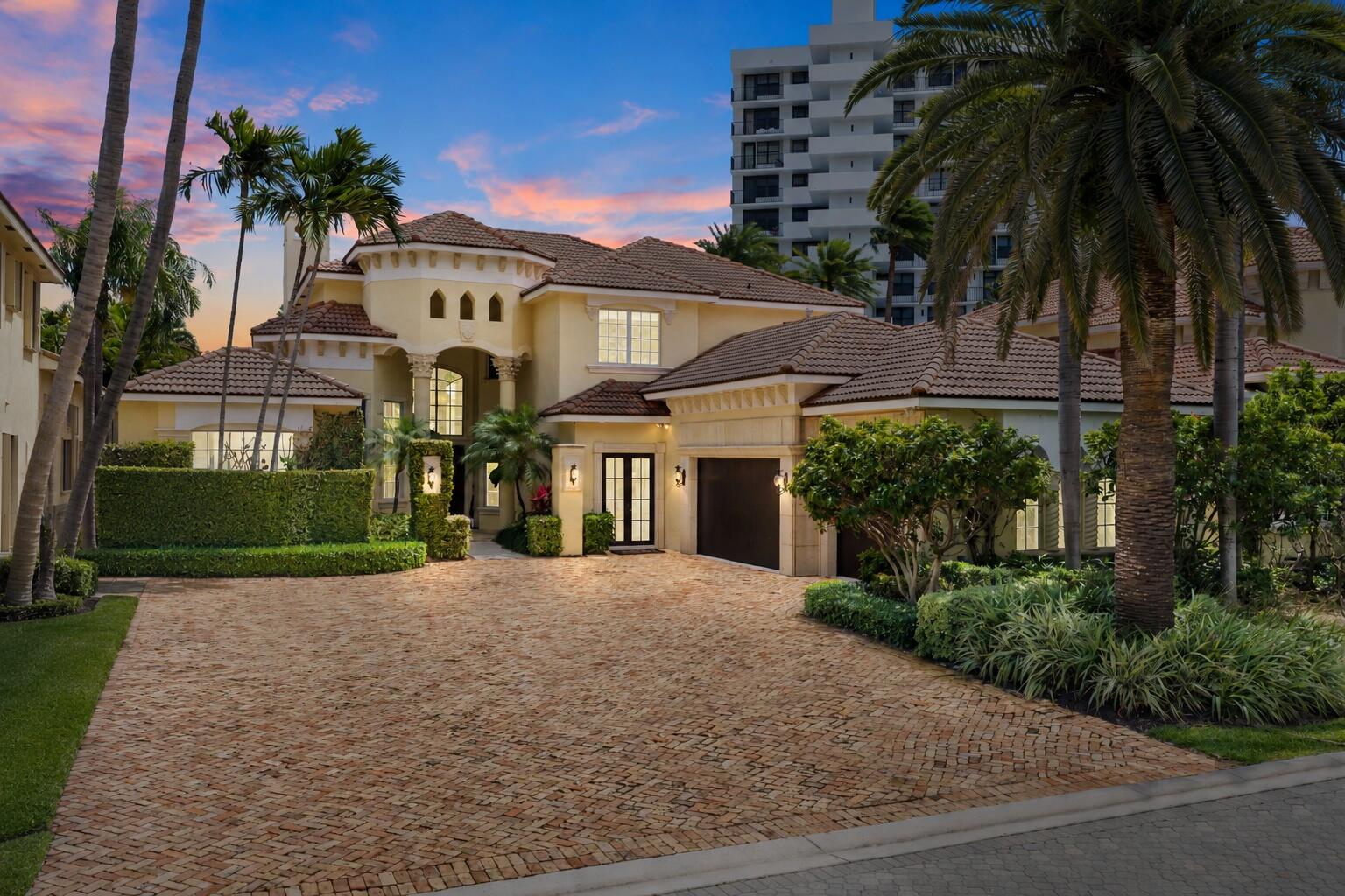 Foto de propiedad en 1019 Grand Court, Highland Beach, FL 33487 Highland Beach con MLS# 