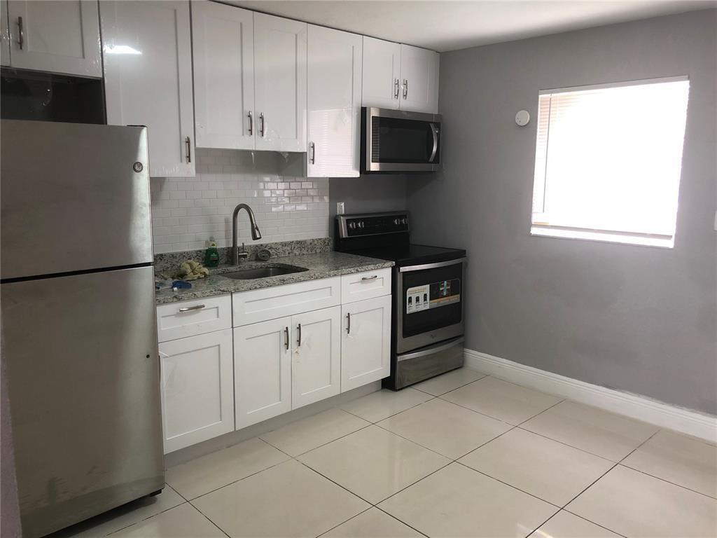 En Renta 839 NW 14TH Way 1, Fort Lauderdale, FL 33311, Fort Lauderdale, FL 33311