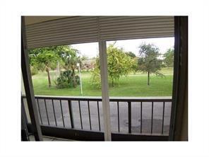 Foto de propiedad en 4116 NW 88TH Avenue 201, Coral Springs, FL 33065 Coral Springs con MLS# 