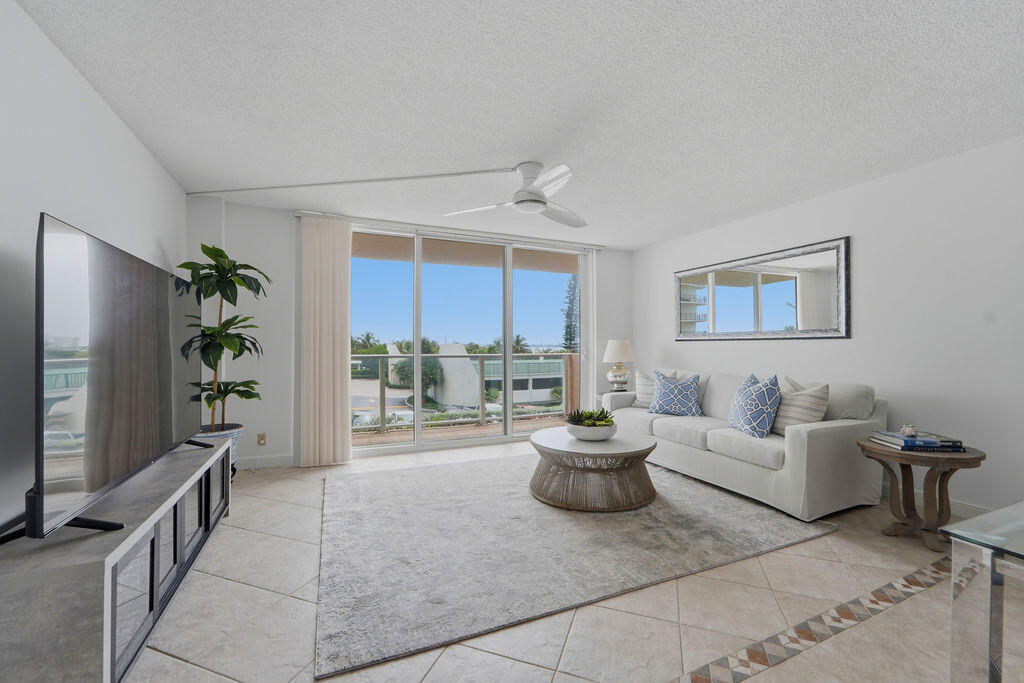 En Venta 5440 N Ocean Drive 203, Singer Island, FL 33404, Singer Island, FL 33404