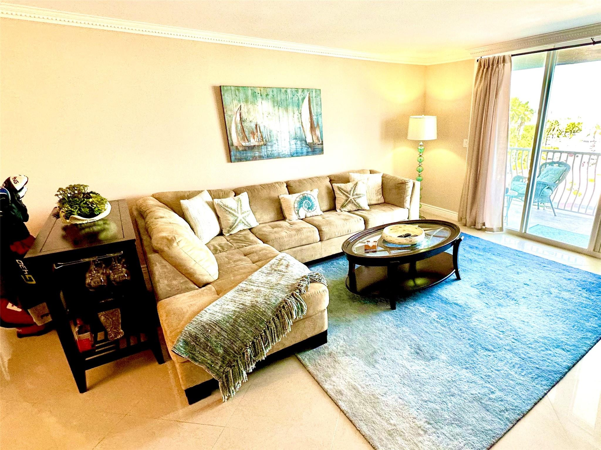 Foto de propiedad en 1 LAS OLAS Circle 415, Fort Lauderdale, FL 33316 Fort Lauderdale con MLS# 