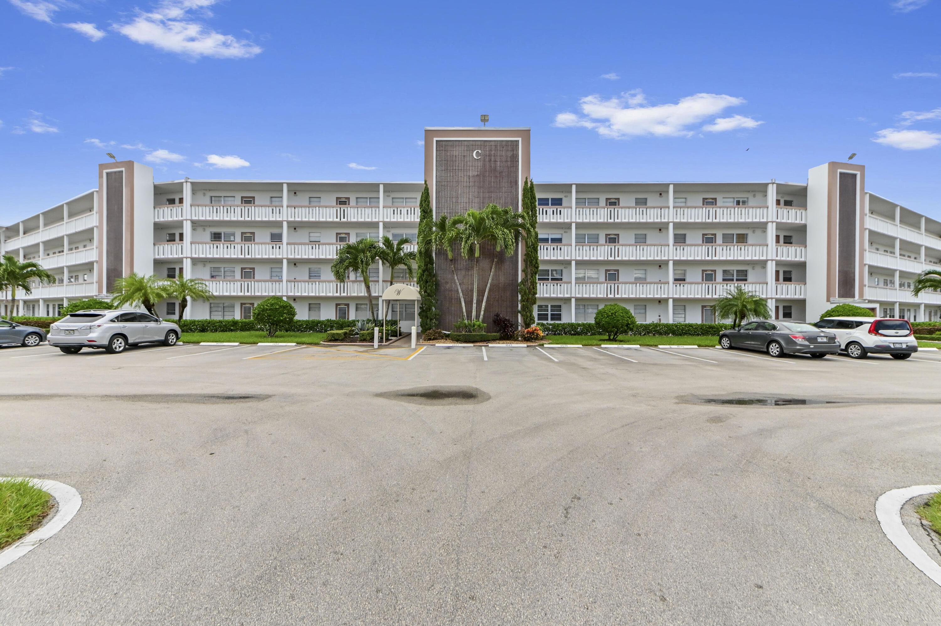 Foto de propiedad en 4055 Wolverton C, Boca Raton, FL 33434 Boca Raton con MLS# 
