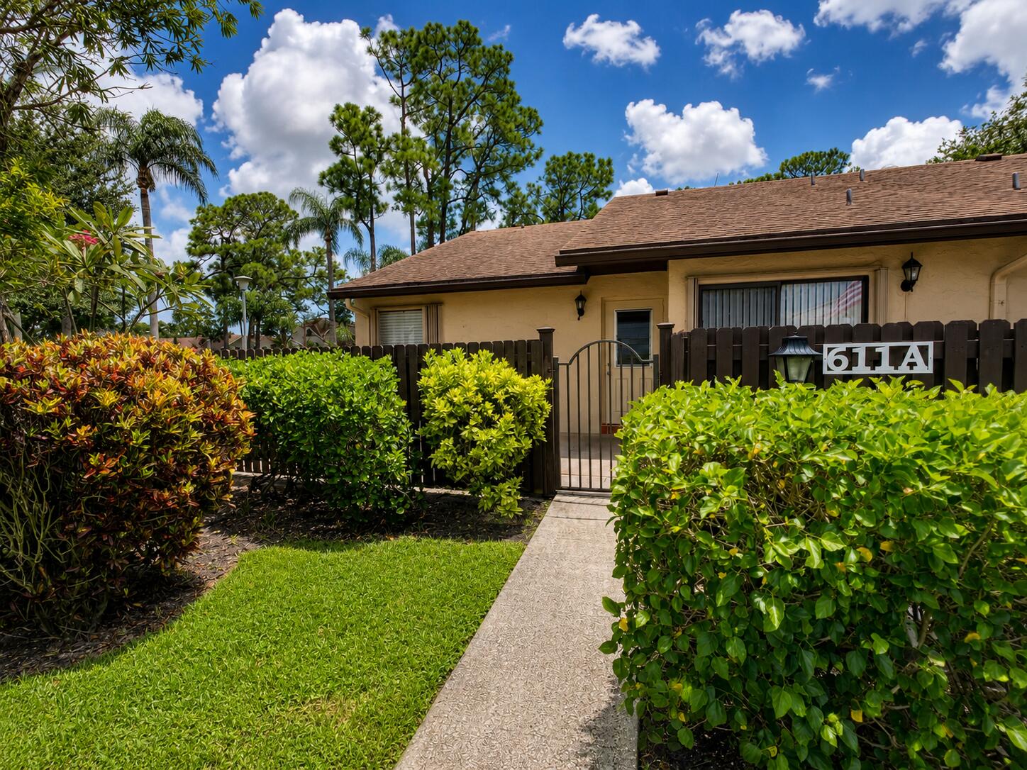 En Venta 611 Sea Pine Way A, Greenacres, FL 33415, Greenacres, FL 33415