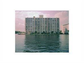 Foto de propiedad en 2900 NE 30th Street NE E6, Fort Lauderdale, FL 33306 Fort Lauderdale con MLS# 