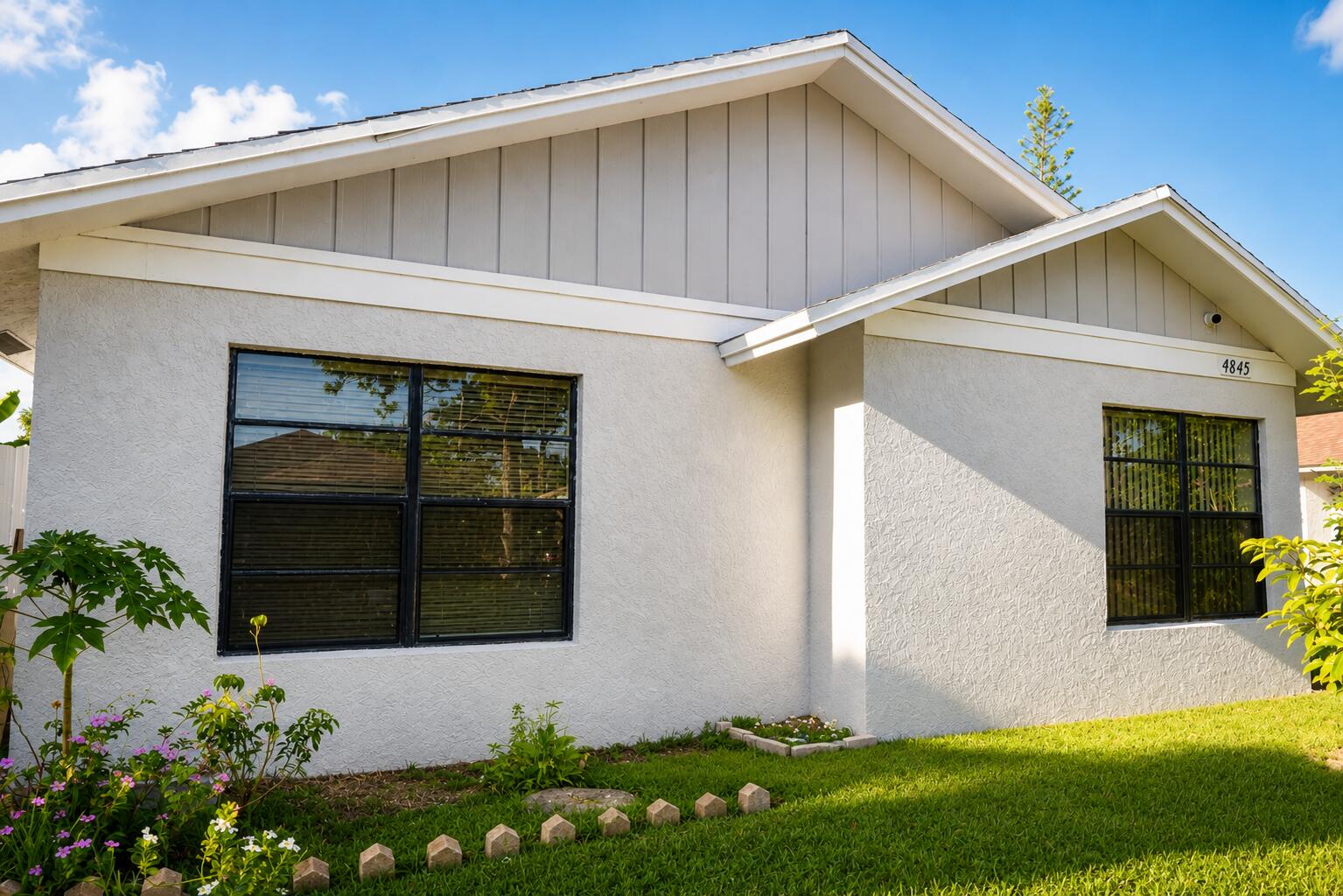 Foto de propiedad en 4845 CHACHA Court, West Palm Beach, FL 33415 West Palm Beach con MLS# 