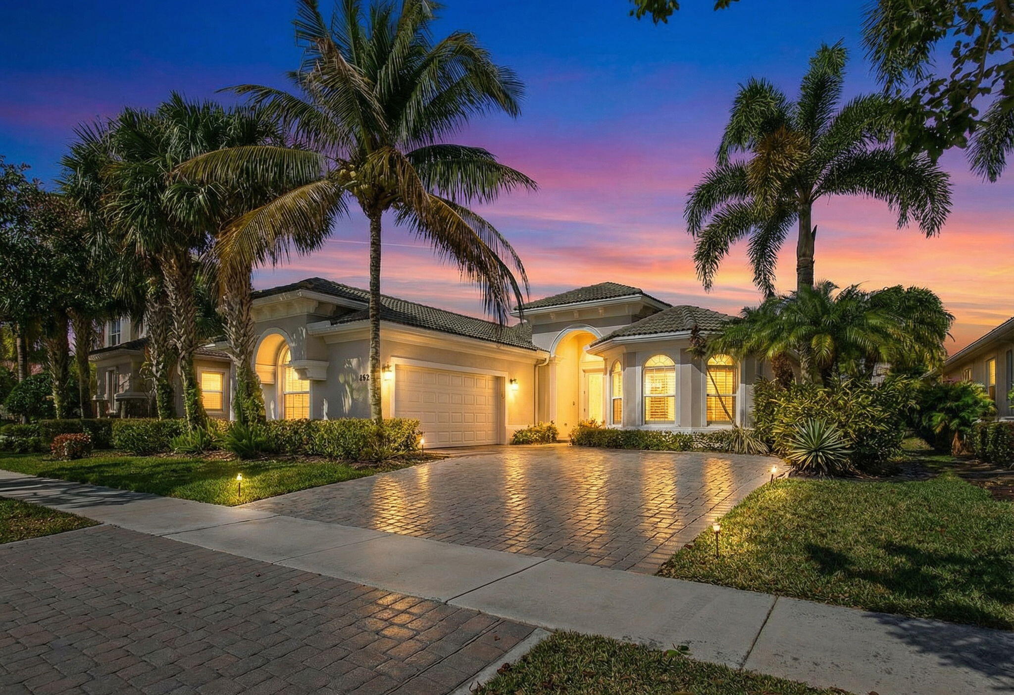 Foto de propiedad en 157 Carina Drive, Jupiter, FL 33478 Jupiter con MLS# 