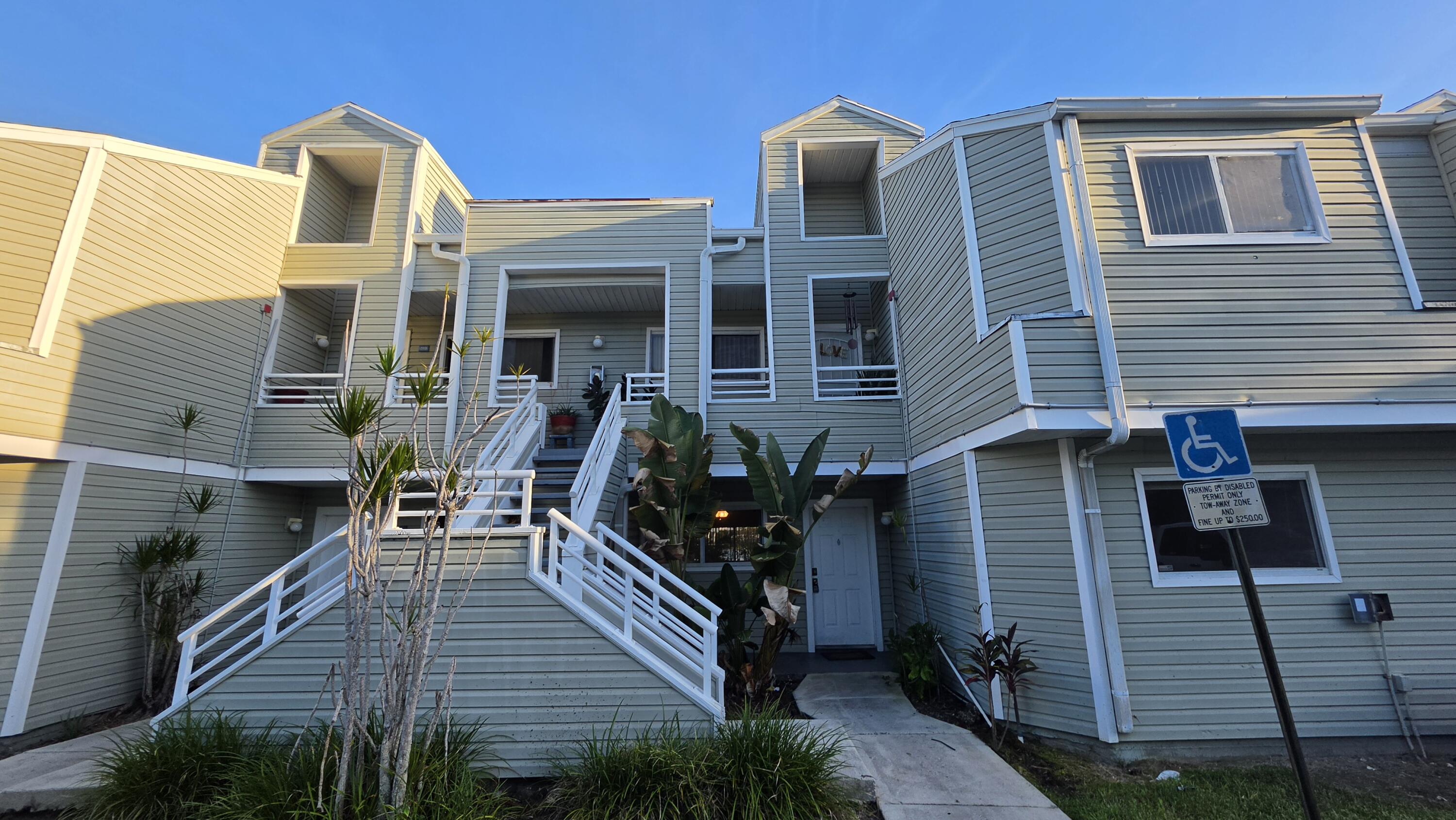 En Renta 3453 NW 44TH Street 104, Oakland Park, FL 33309, Oakland Park, FL 33309