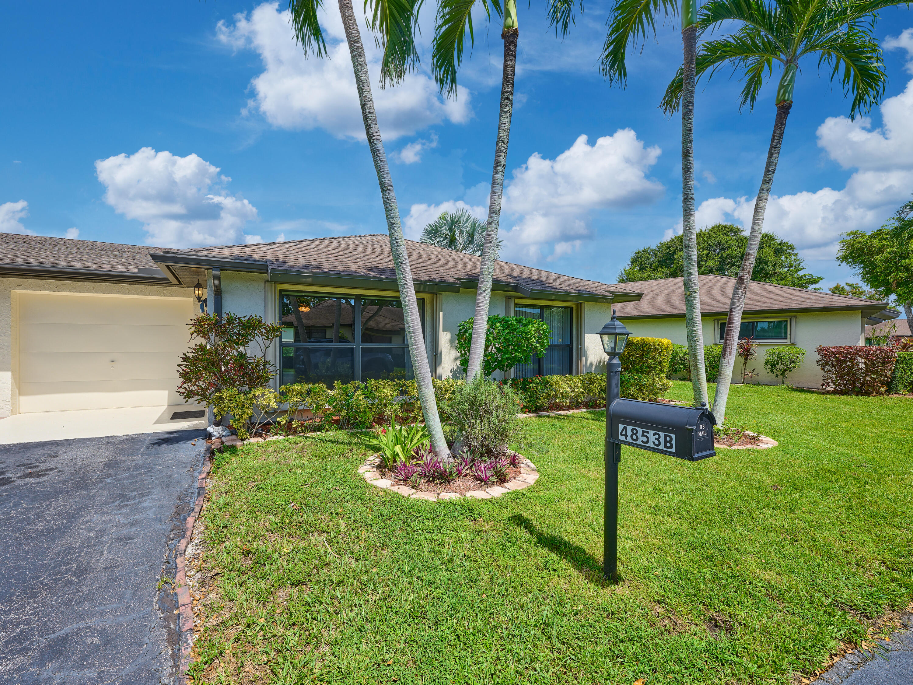 Foto de propiedad en 4853 Equestrian Circle B, Boynton Beach, FL 33436 Boynton Beach con MLS# 