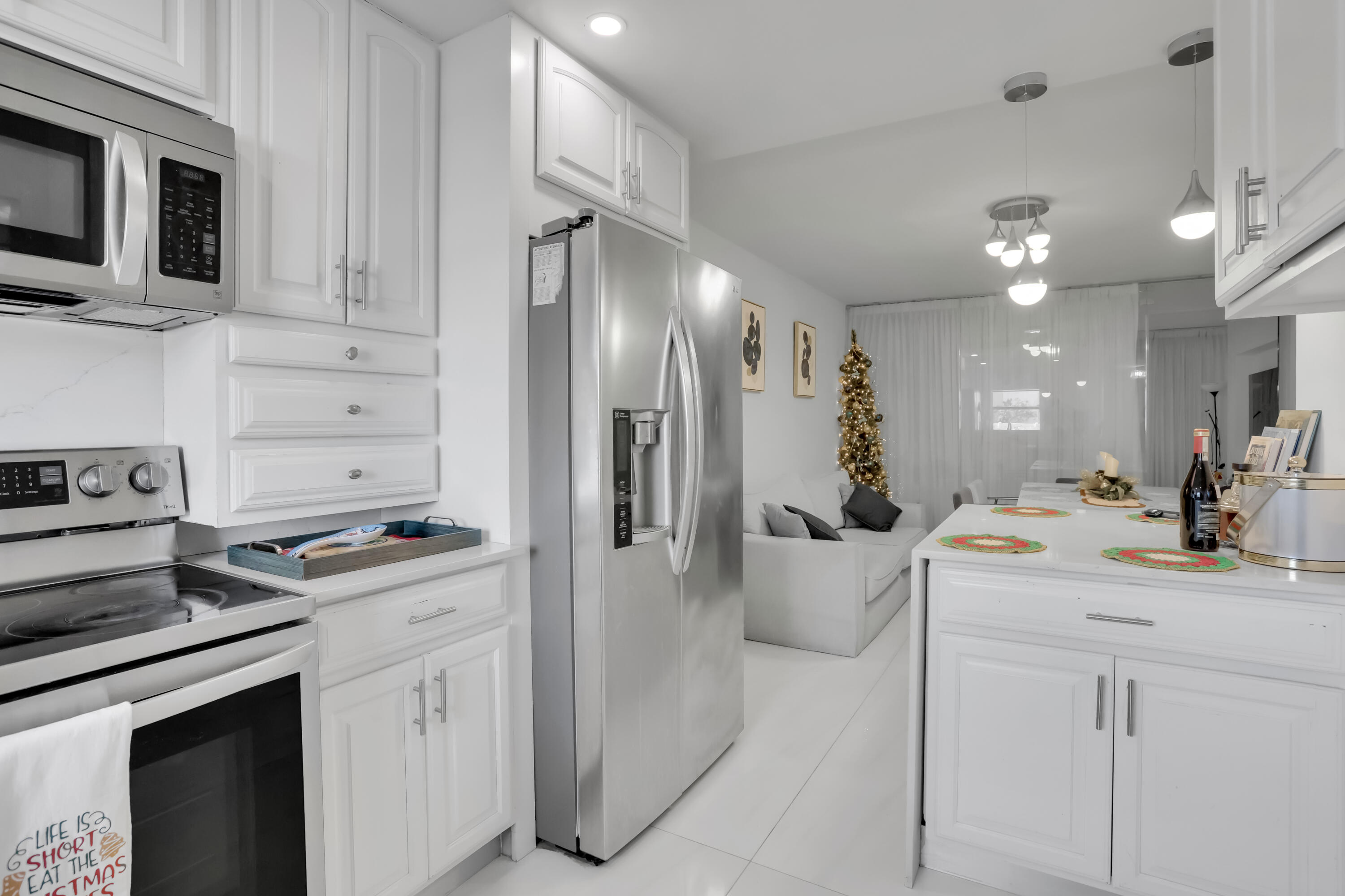 Foto de propiedad en 700 SE 6th Avenue 107, Deerfield Beach, FL 33441 Deerfield Beach con MLS# 
