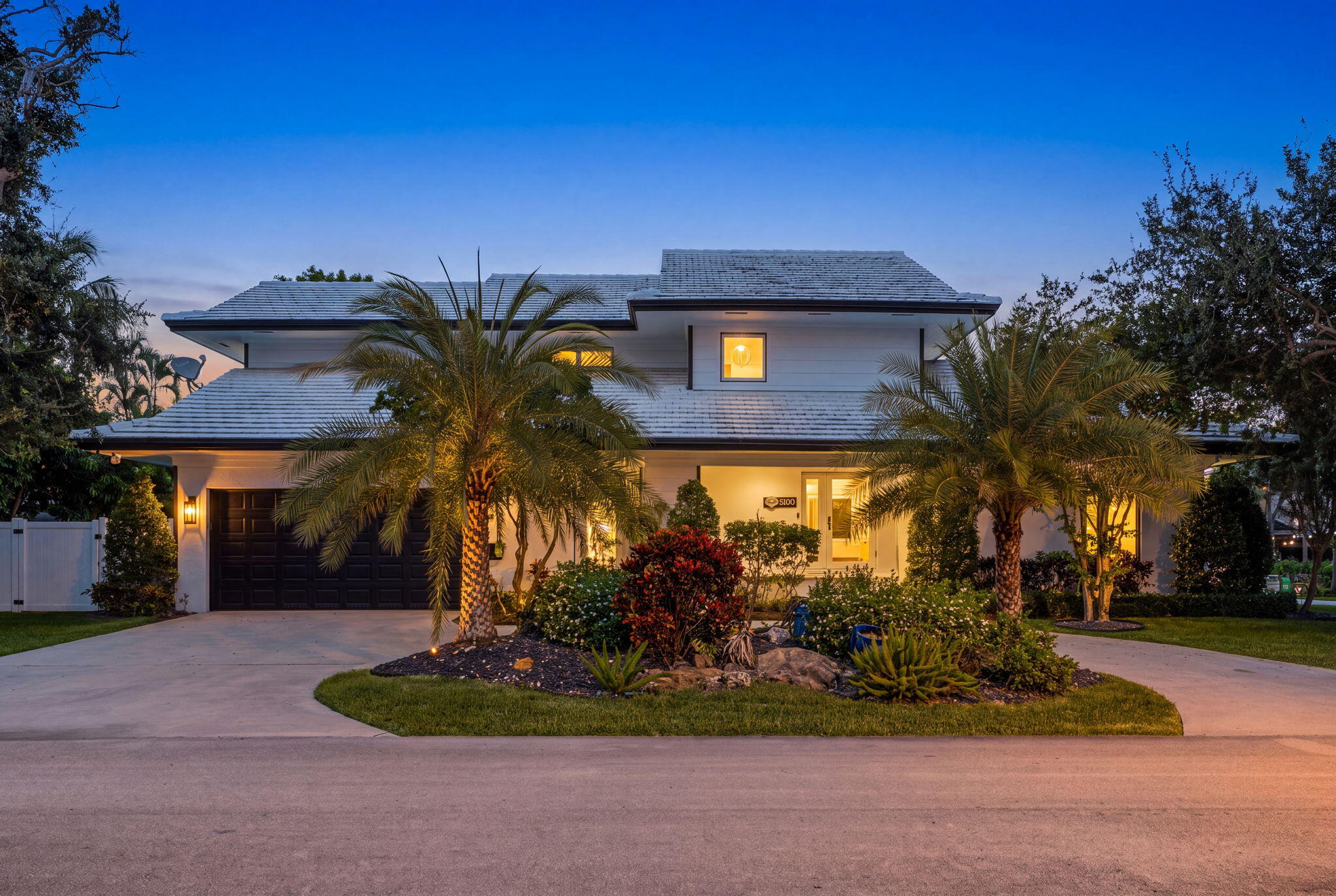 Foto de propiedad en 5100 NE 30TH Terrace, Lighthouse Point, FL 33064 Lighthouse Point con MLS# 
