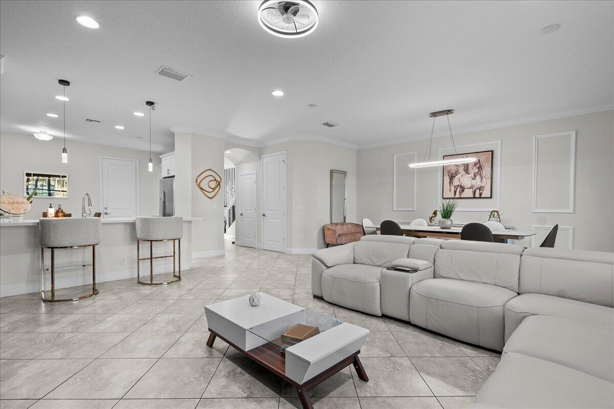 Foto de propiedad en 131 SWORD FERN Place, Wellington, FL 33414 Wellington con MLS# 