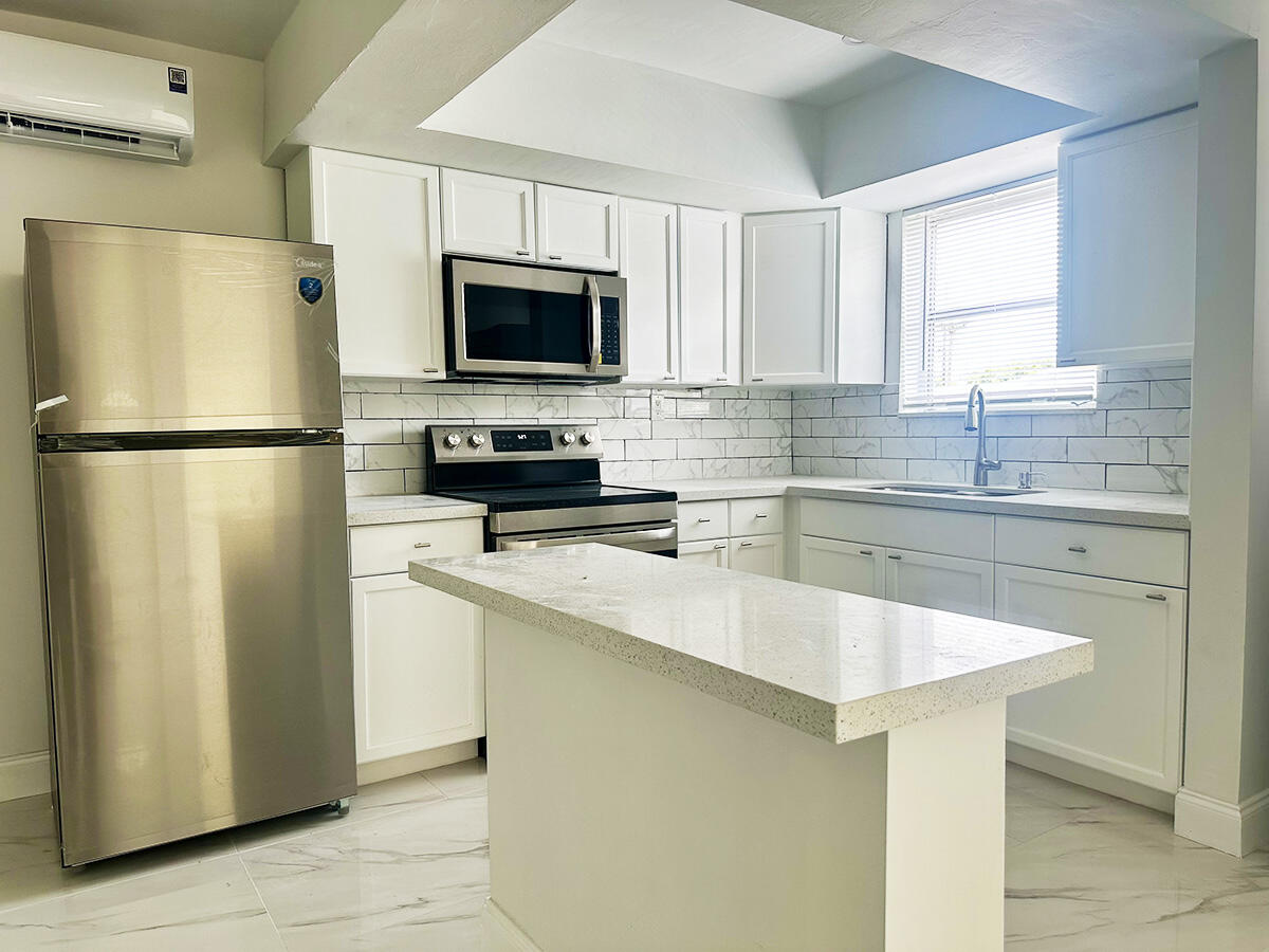 Foto de propiedad en 425 SW 18th Avenue 425, Fort Lauderdale, FL 33312 Fort Lauderdale con MLS# 