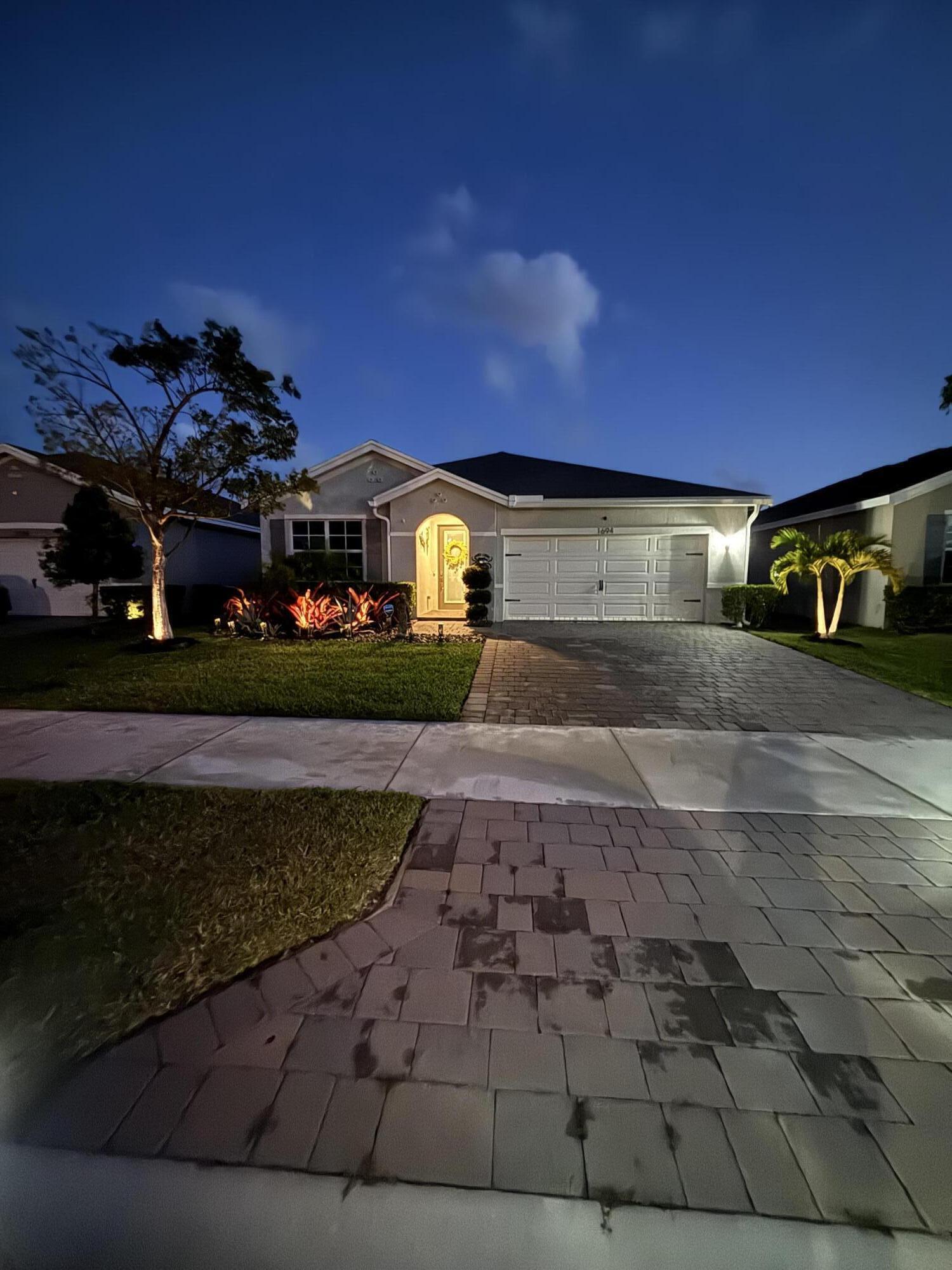 En Venta 1694 NE WHITE PINE Terrace, Ocean Breeze, FL 34957, Ocean Breeze, FL 34957