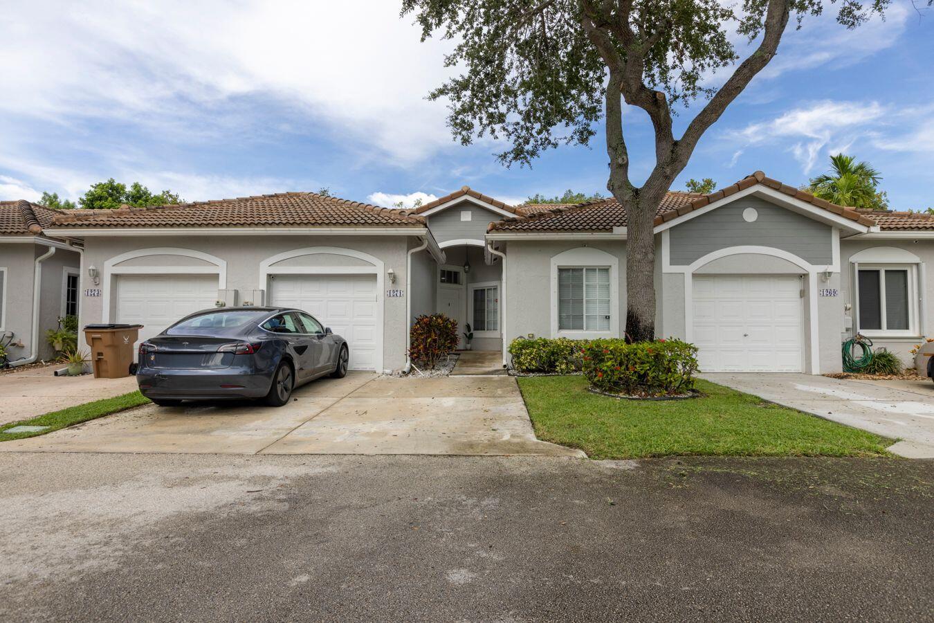 Foto de propiedad en 1271 SW 48TH Terrace, Deerfield Beach, FL 33442 Deerfield Beach con MLS# 