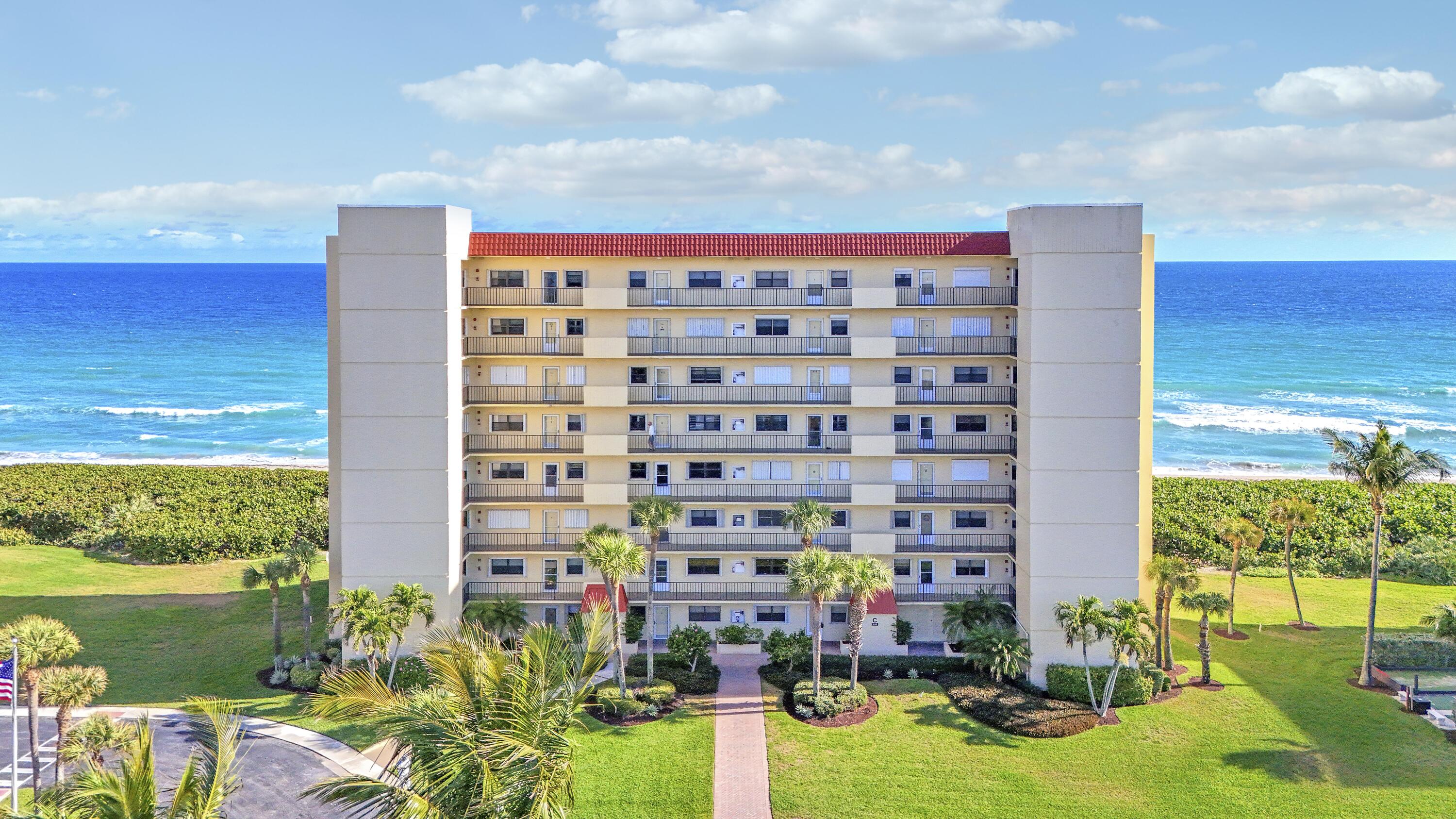 En Venta 7420 S OCEAN Drive 211, Jensen Beach, FL 34957, Jensen Beach, FL 34957