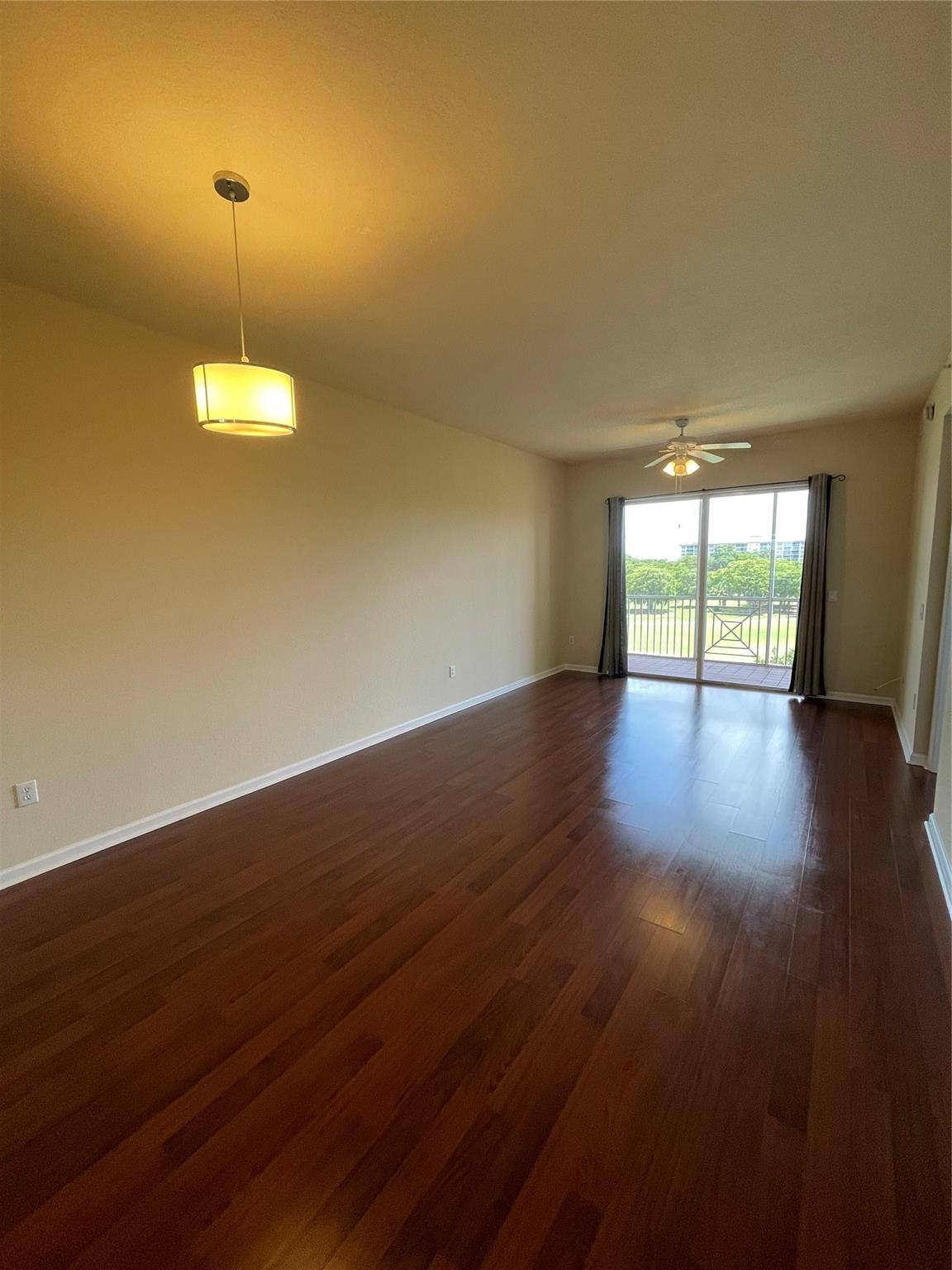En Renta 3500 OAKS CLUBHOUSE Drive 510, Pompano Beach, FL 33069, Pompano Beach, FL 33069