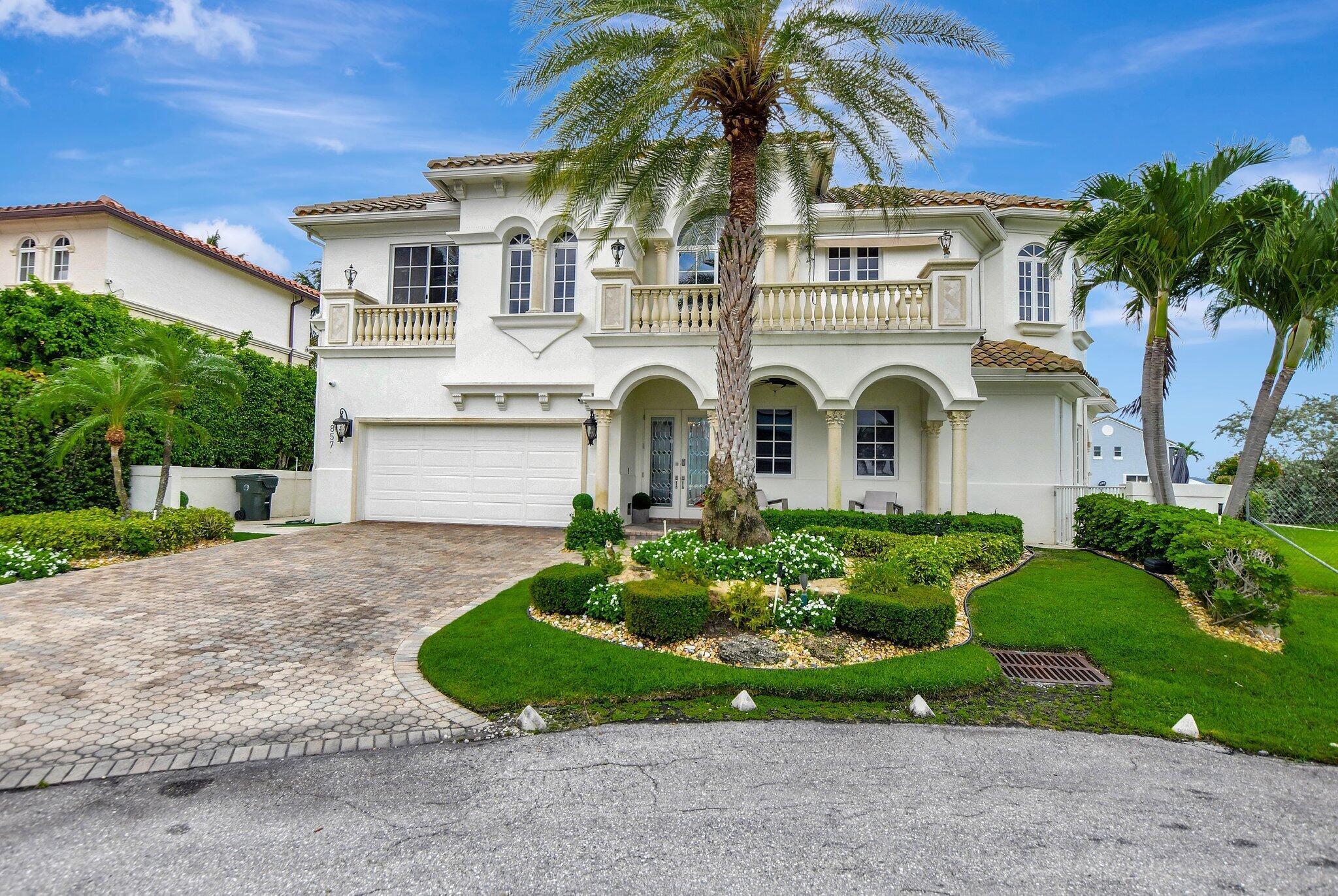 Foto de propiedad en 857 Havana Drive, Boca Raton, FL 33487 Boca Raton con MLS# 