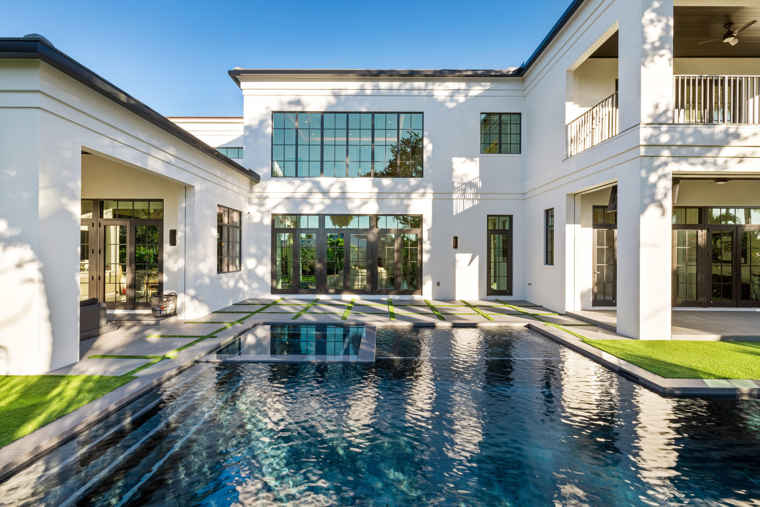 Foto de propiedad en 12385 COCONUT ROW Road, Palm Beach Gardens, FL 33410 Palm Beach Gardens con MLS# 