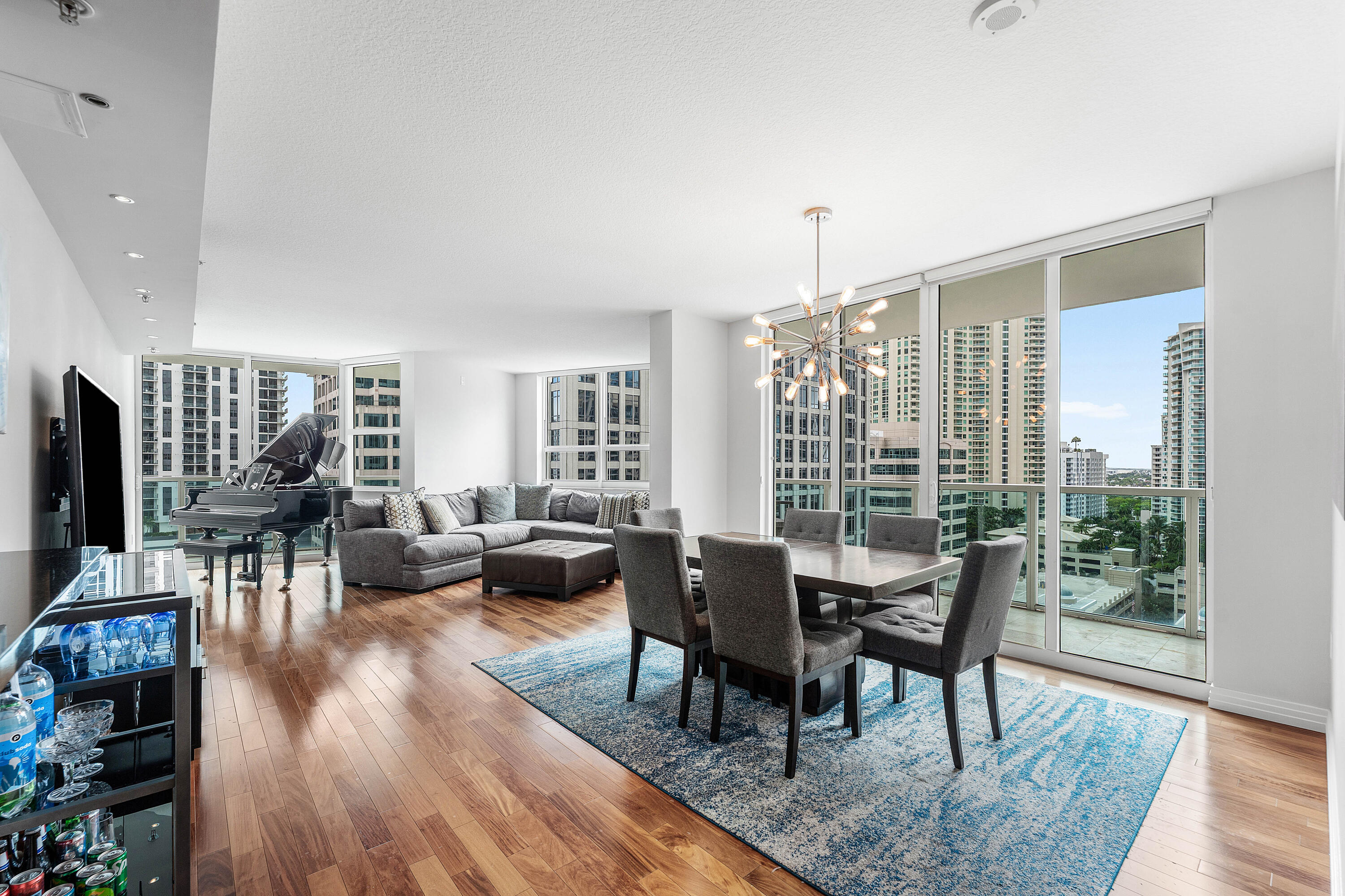 Foto de propiedad en 350 SE 2nd Street 1730, Fort Lauderdale, FL 33301 Fort Lauderdale con MLS# 