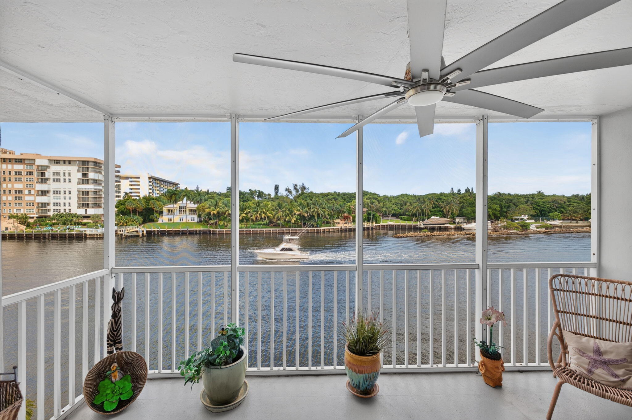 Foto de propiedad en 3100 NE 48TH Court 409, Lighthouse Point, FL 33064 Lighthouse Point con MLS# 
