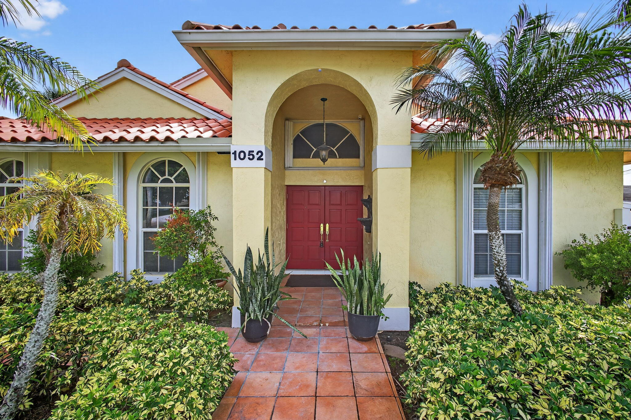 En Venta 1052 W SHORE Drive, West Palm Beach, FL 33406, West Palm Beach, FL 33406