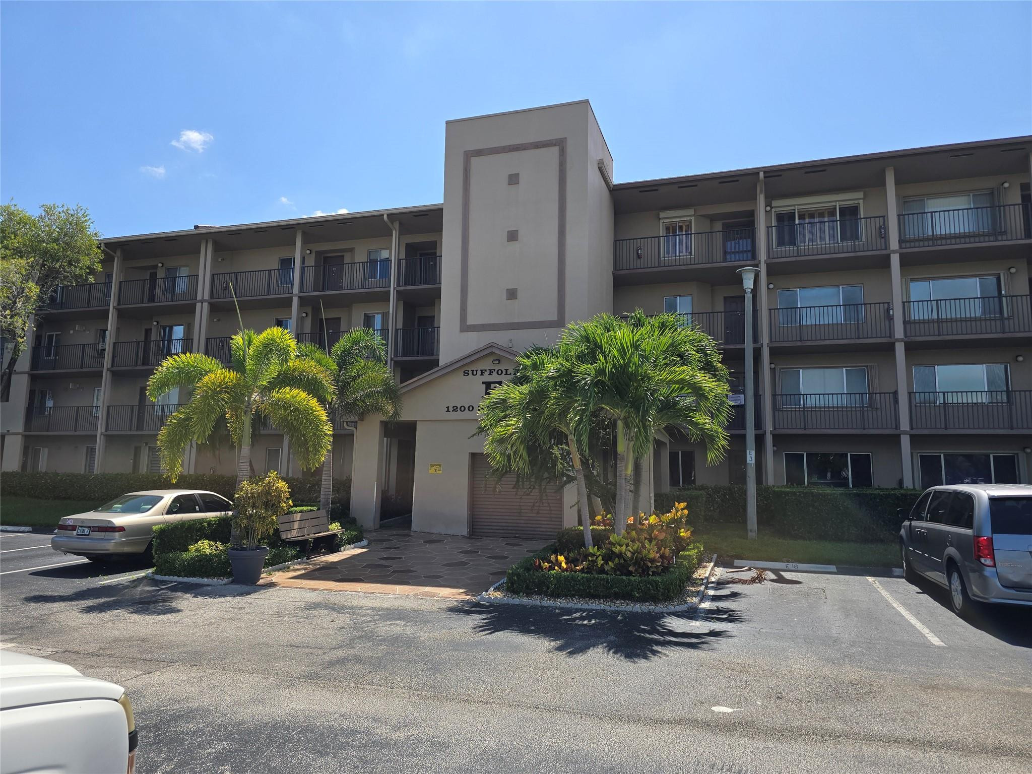 En Venta 1200 SW 137TH Avenue 312E, Pembroke Pines, FL 33027, Pembroke Pines, FL 33027